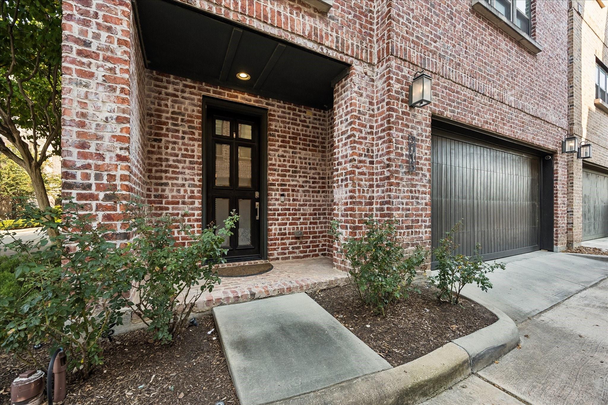 2915 Hicks Street — photo