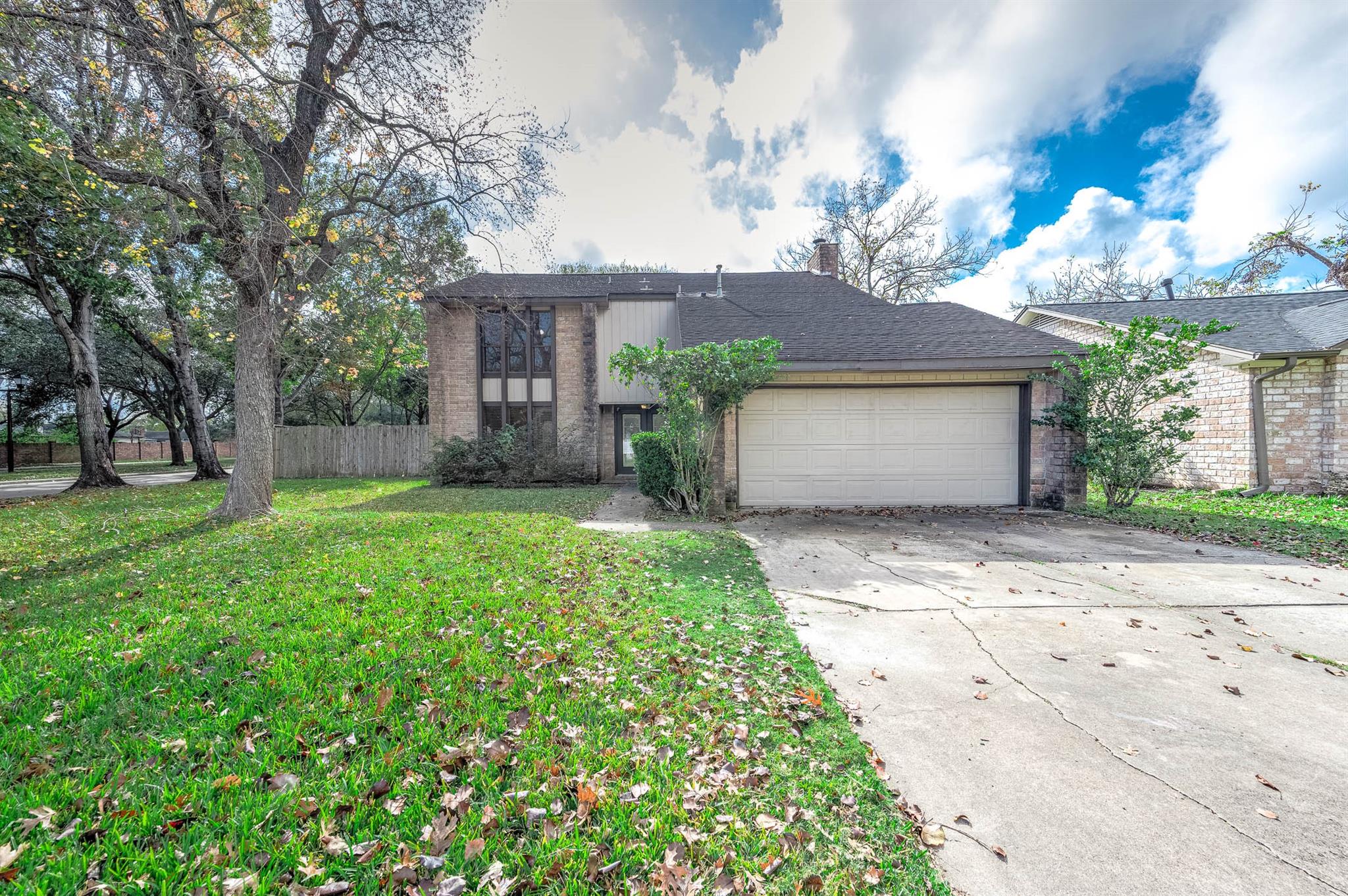 3142 Frontier Drive — photo