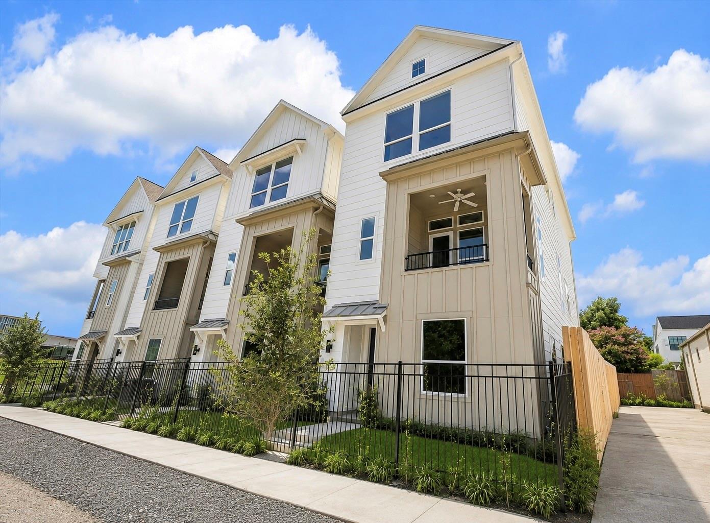 310 Fowler Street — photo