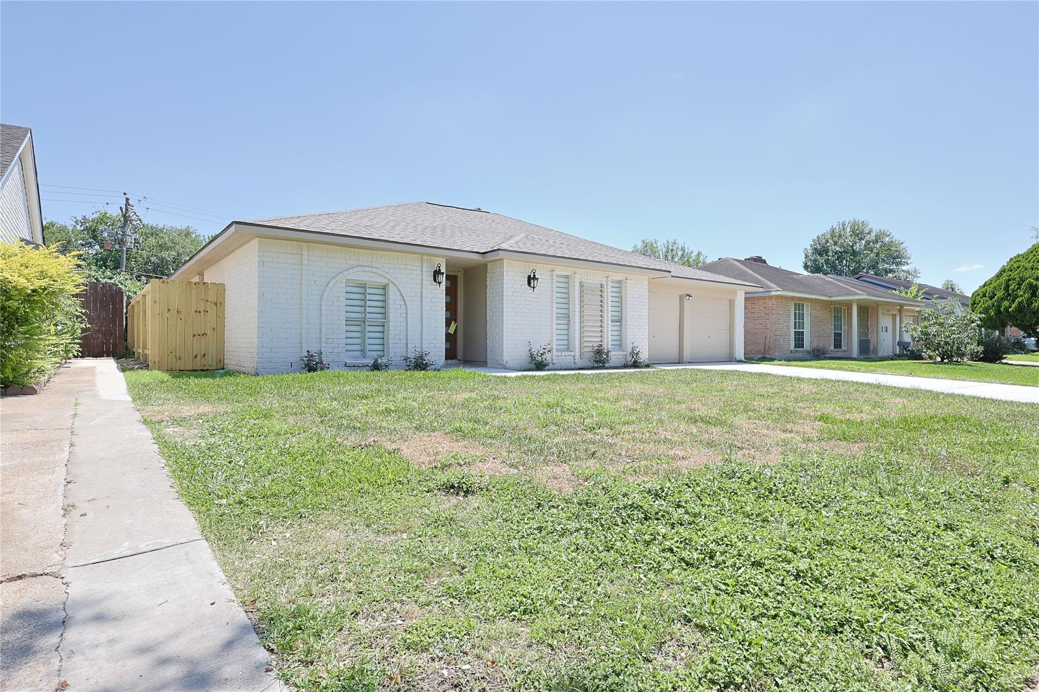 11219 Newbrook Drive — photo