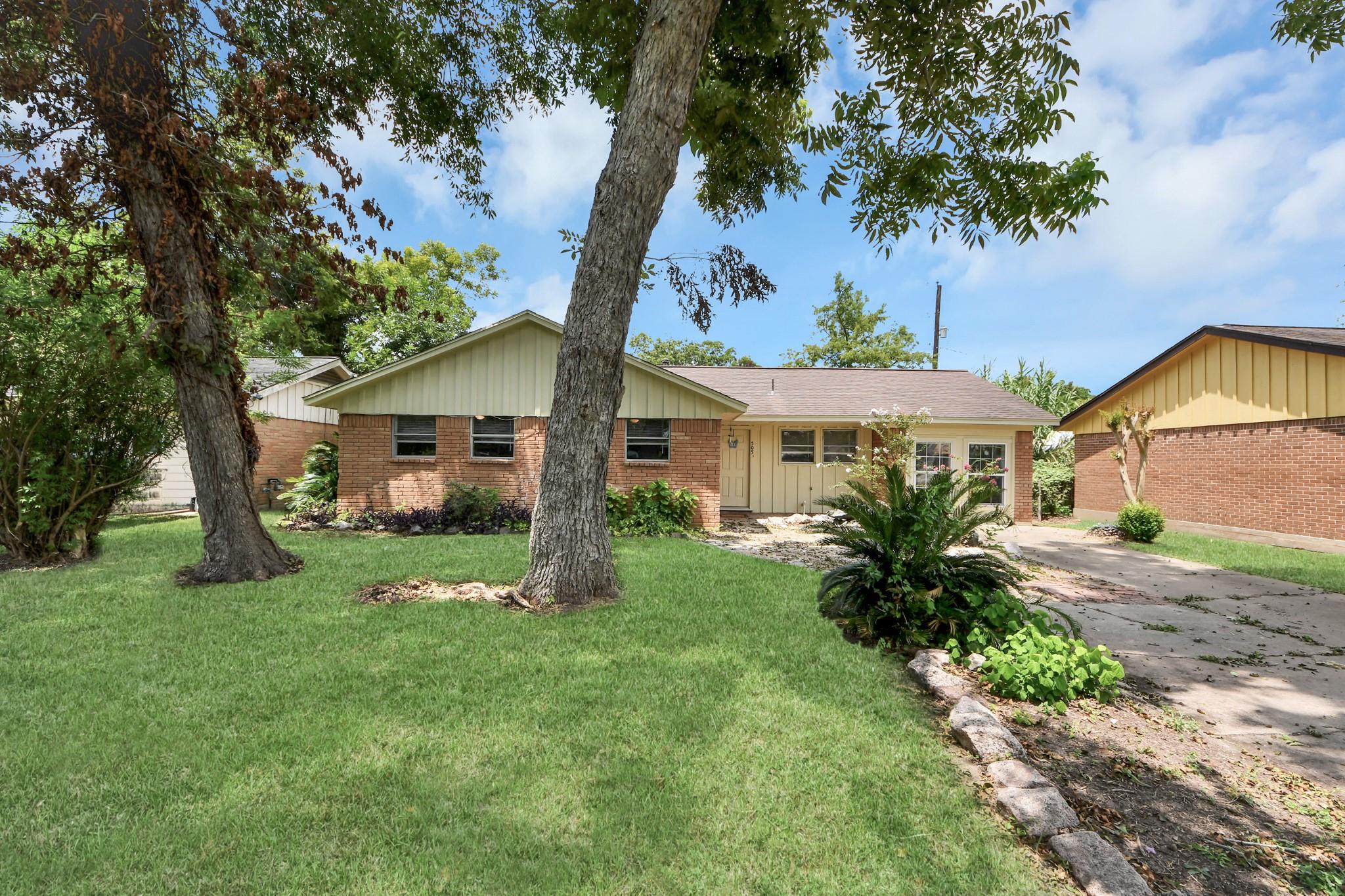 505 Jasmine Street — photo