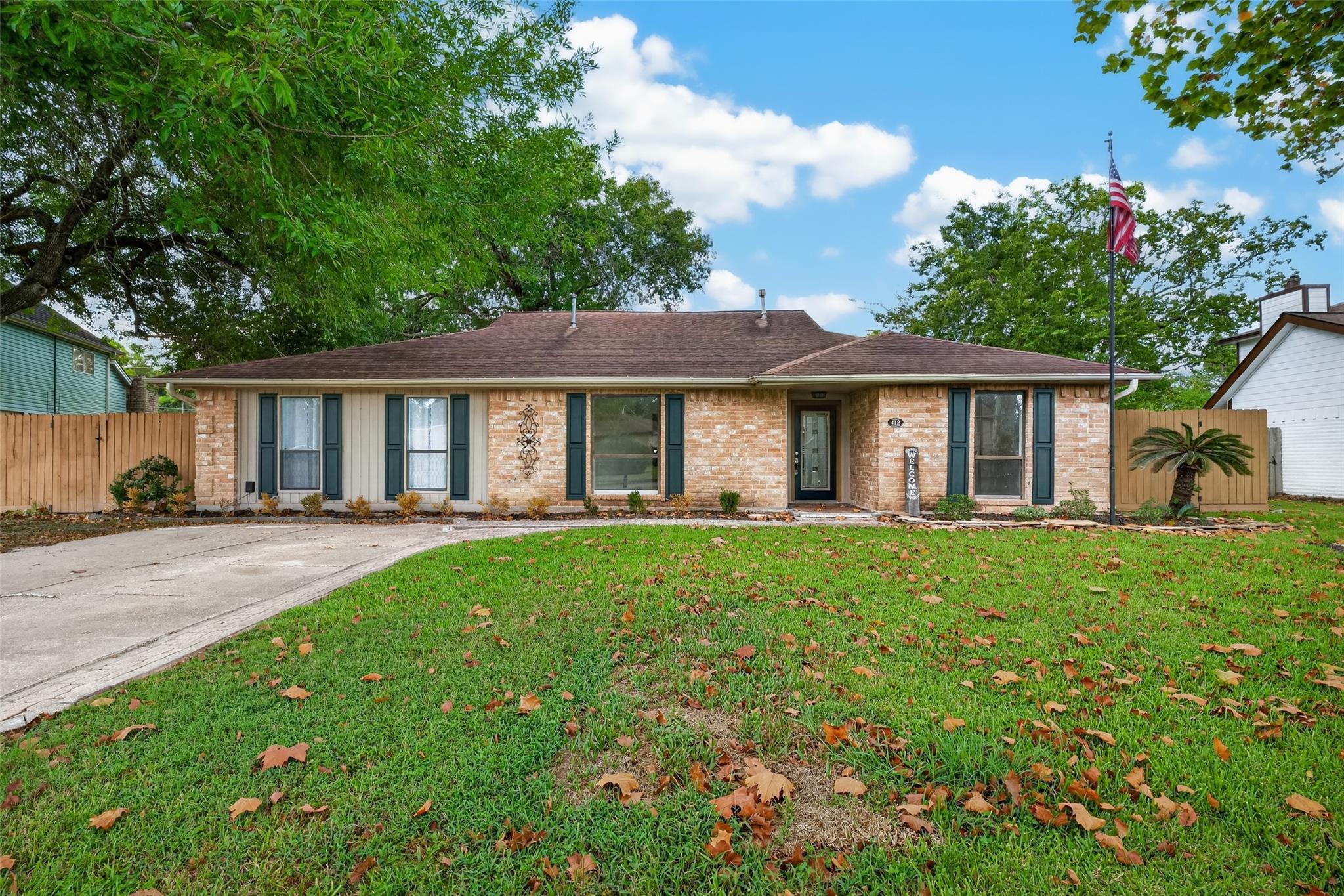412 Westwood Drive — photo