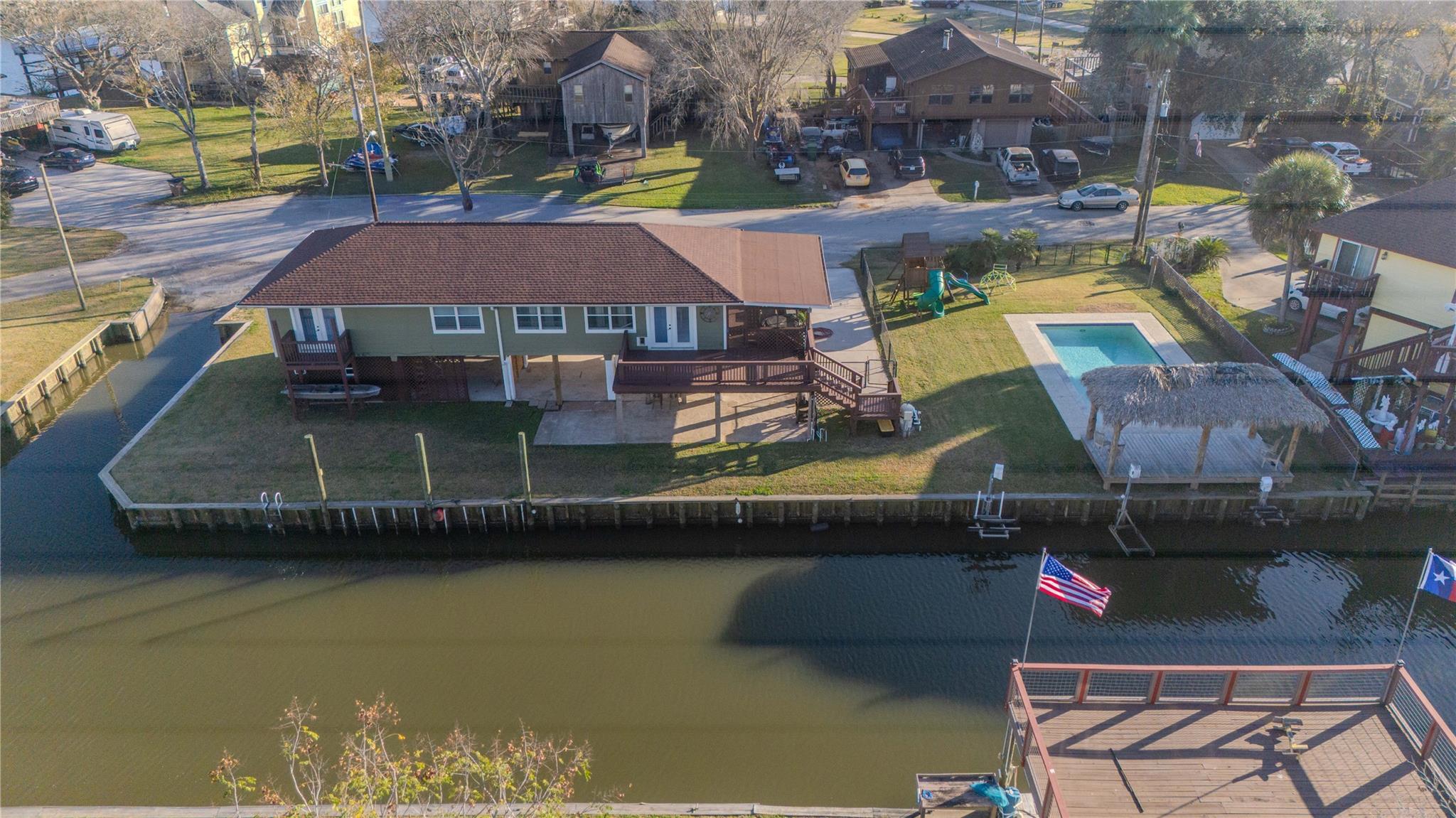 5103 Captains Drive — photo