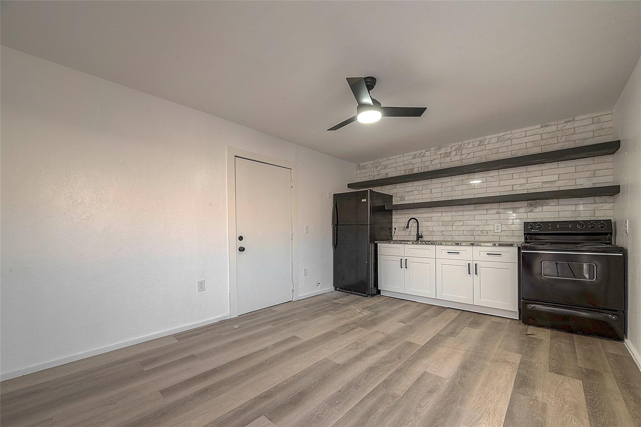 3320 Hays Street #B — photo