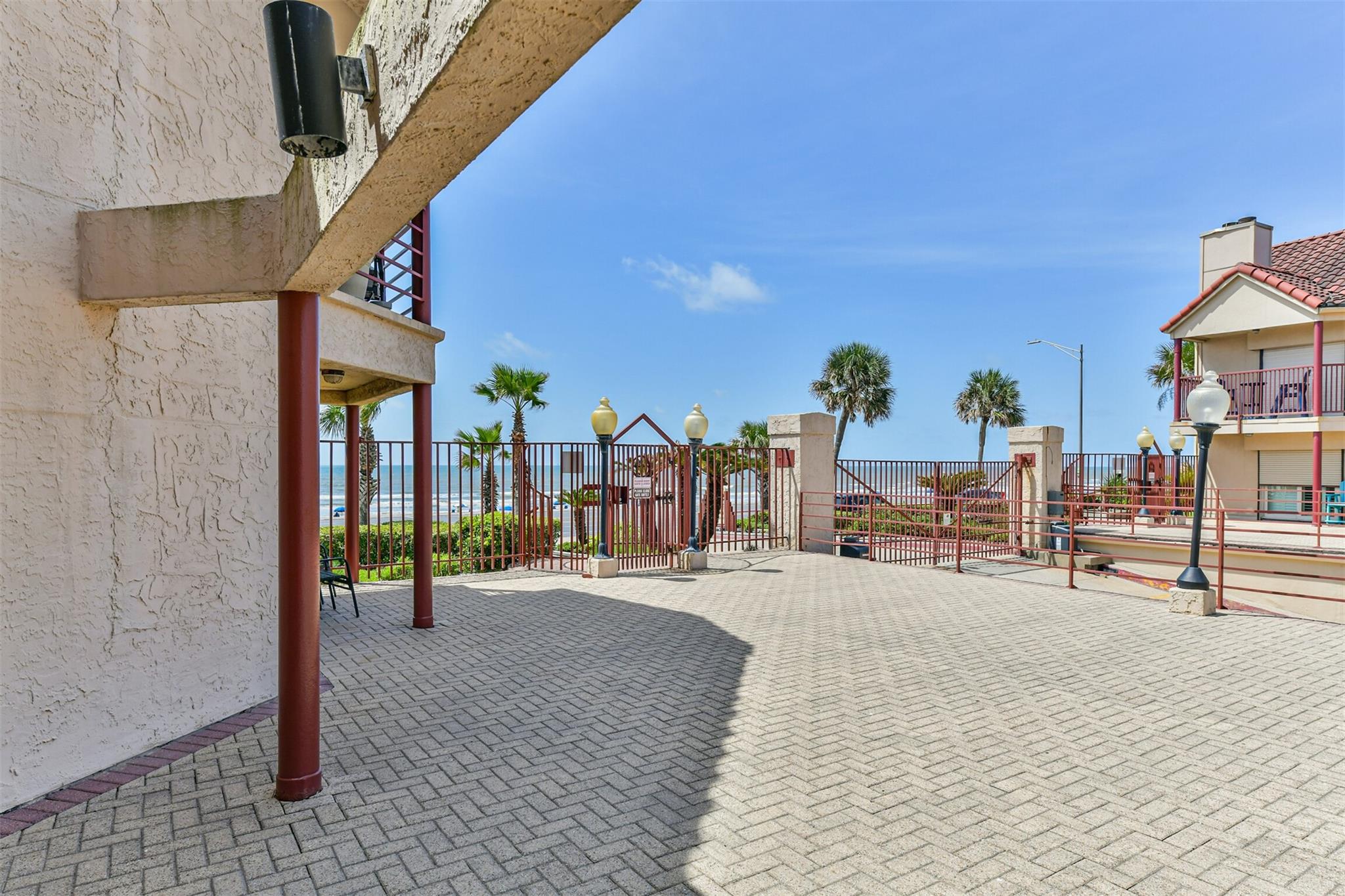 7312 Seawall Boulevard #115 — photo