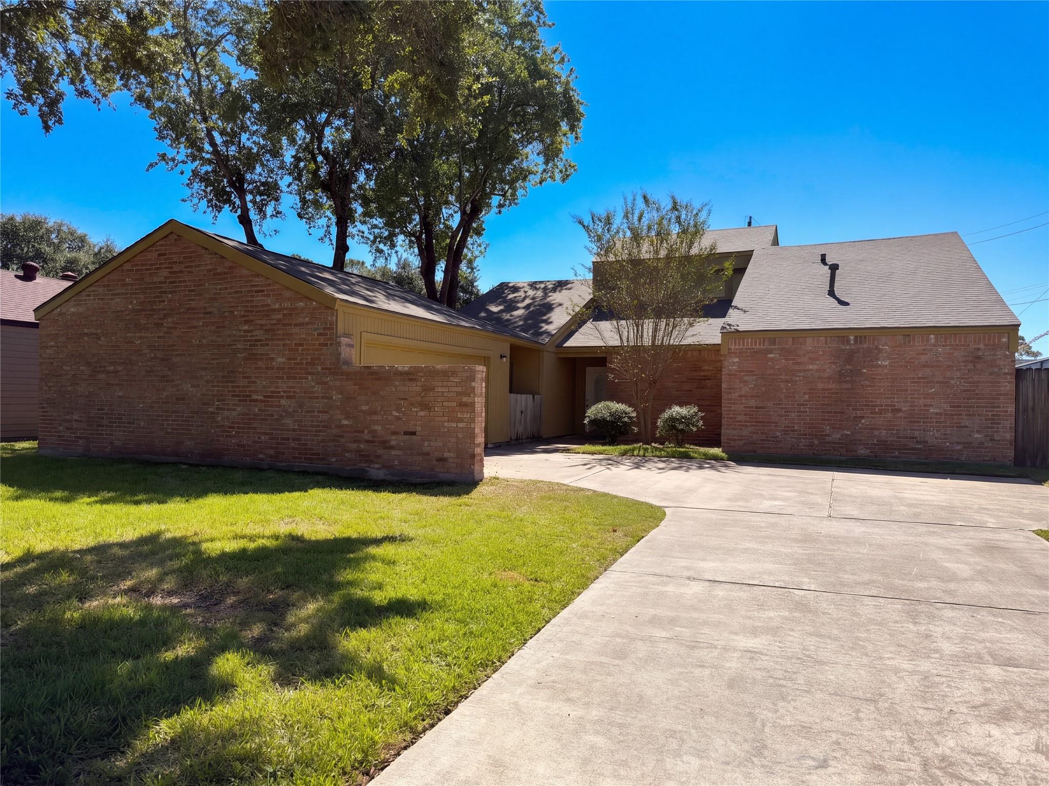2307 Canyon Meadows Drive — photo