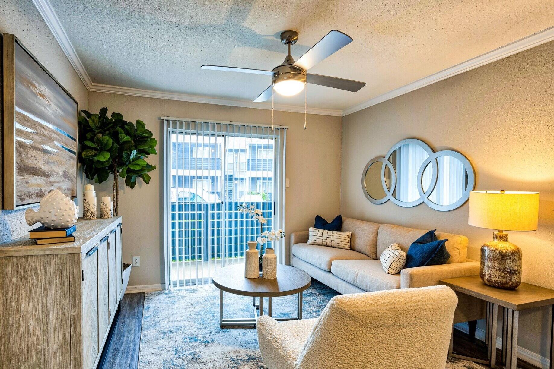 15603 Gulf Freeway #1706 — photo