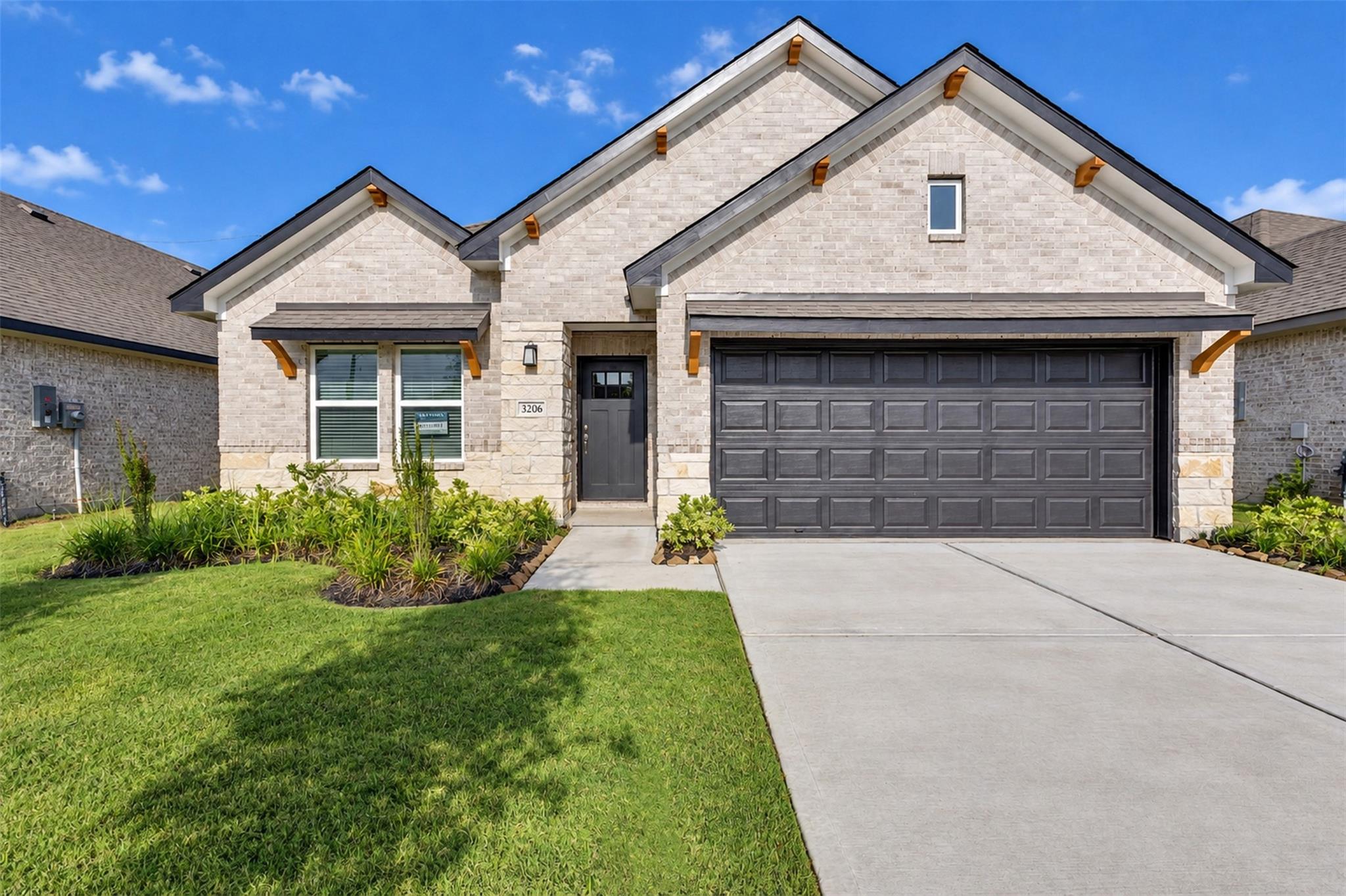 3206 Emerald Hills Drive — photo