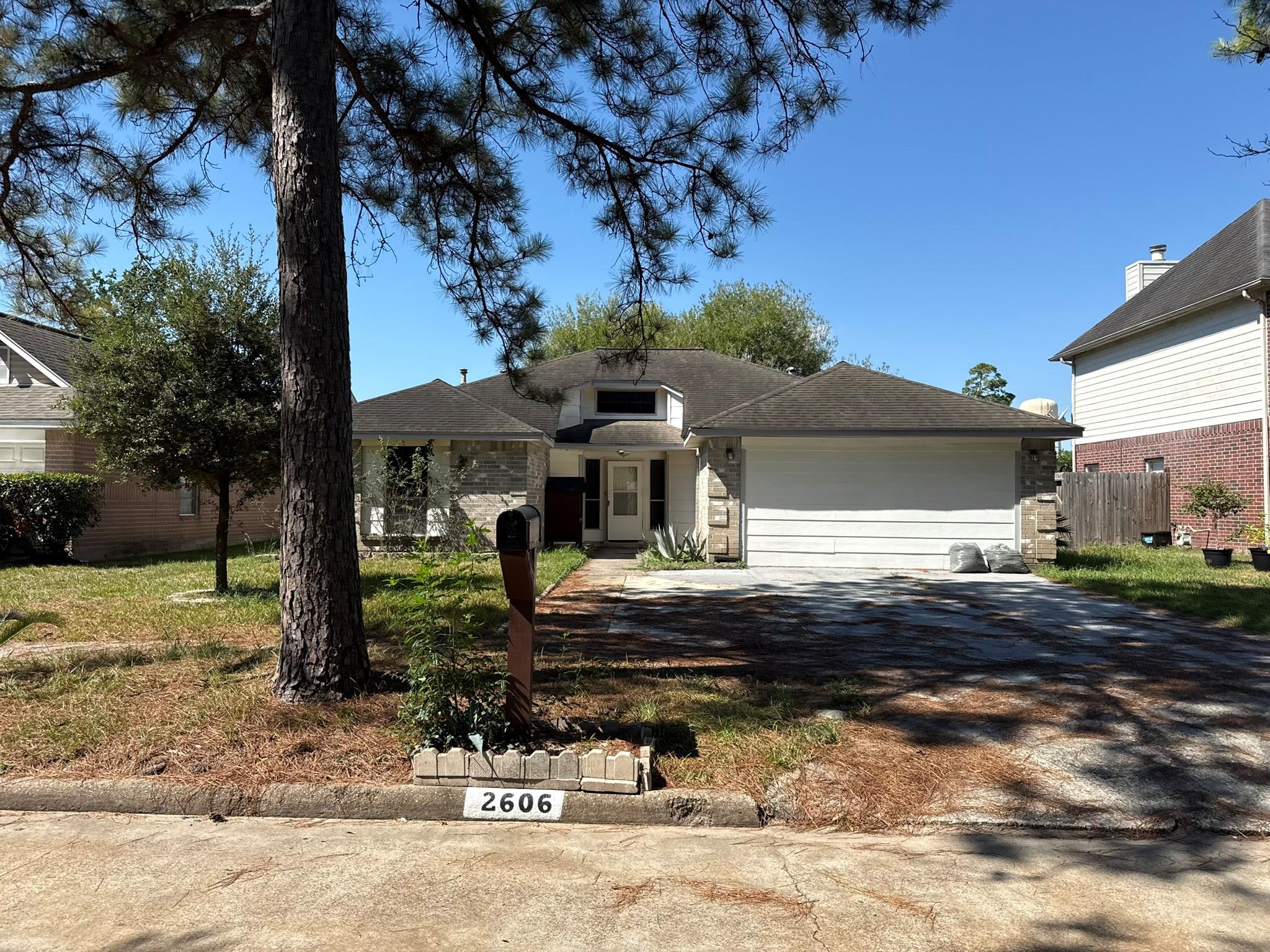 2606 Eagle Nest Lane — photo