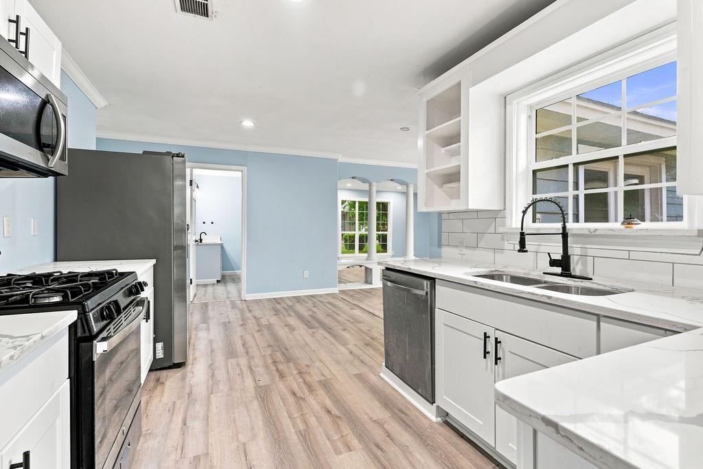 9402 Alcott Drive — photo
