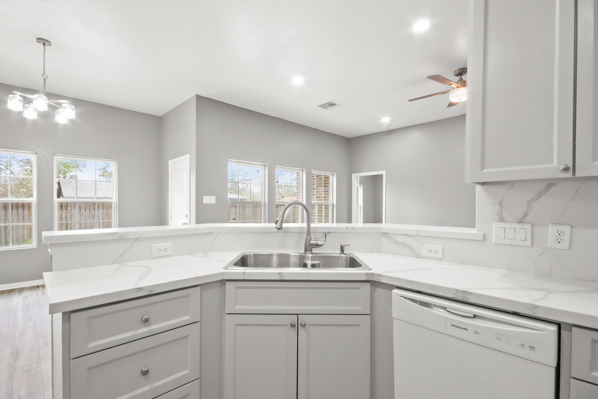 535 Corydon Drive — photo