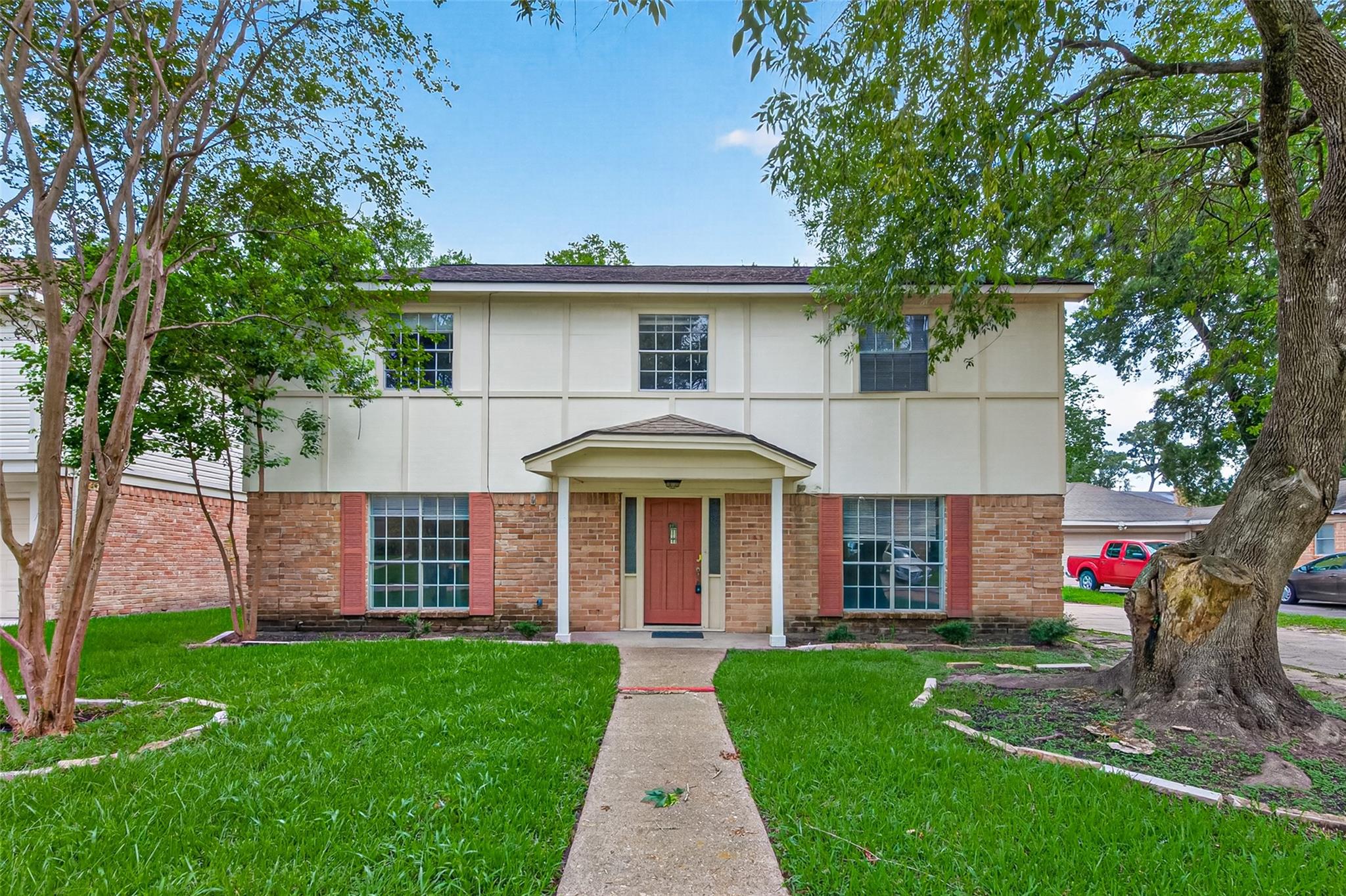 5703 Green Timbers Drive — photo