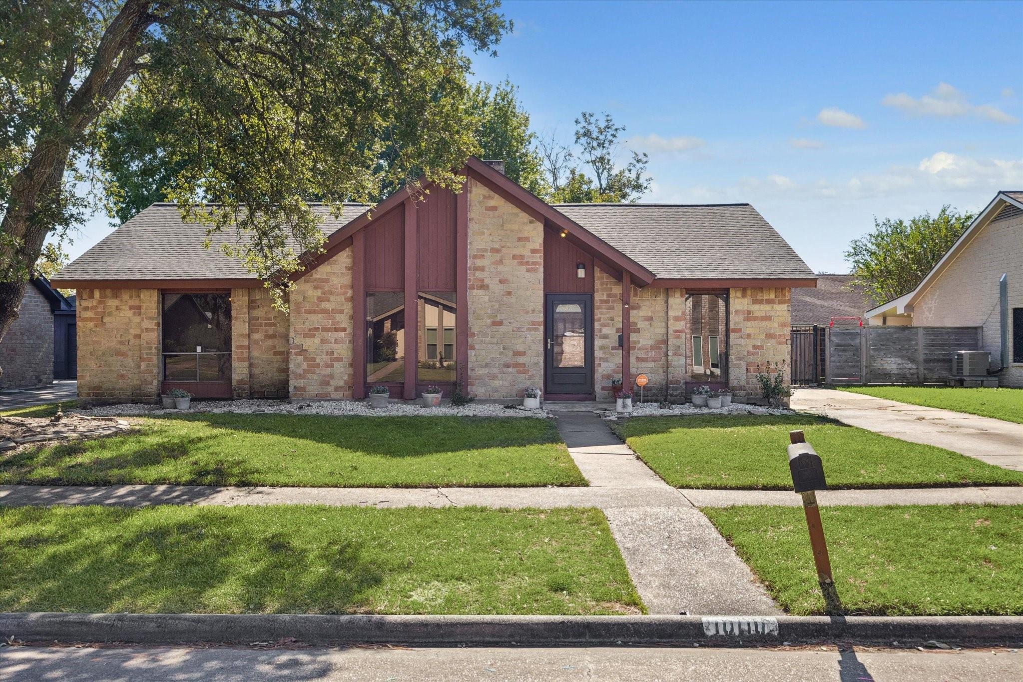 10110 Sagemill Drive — photo