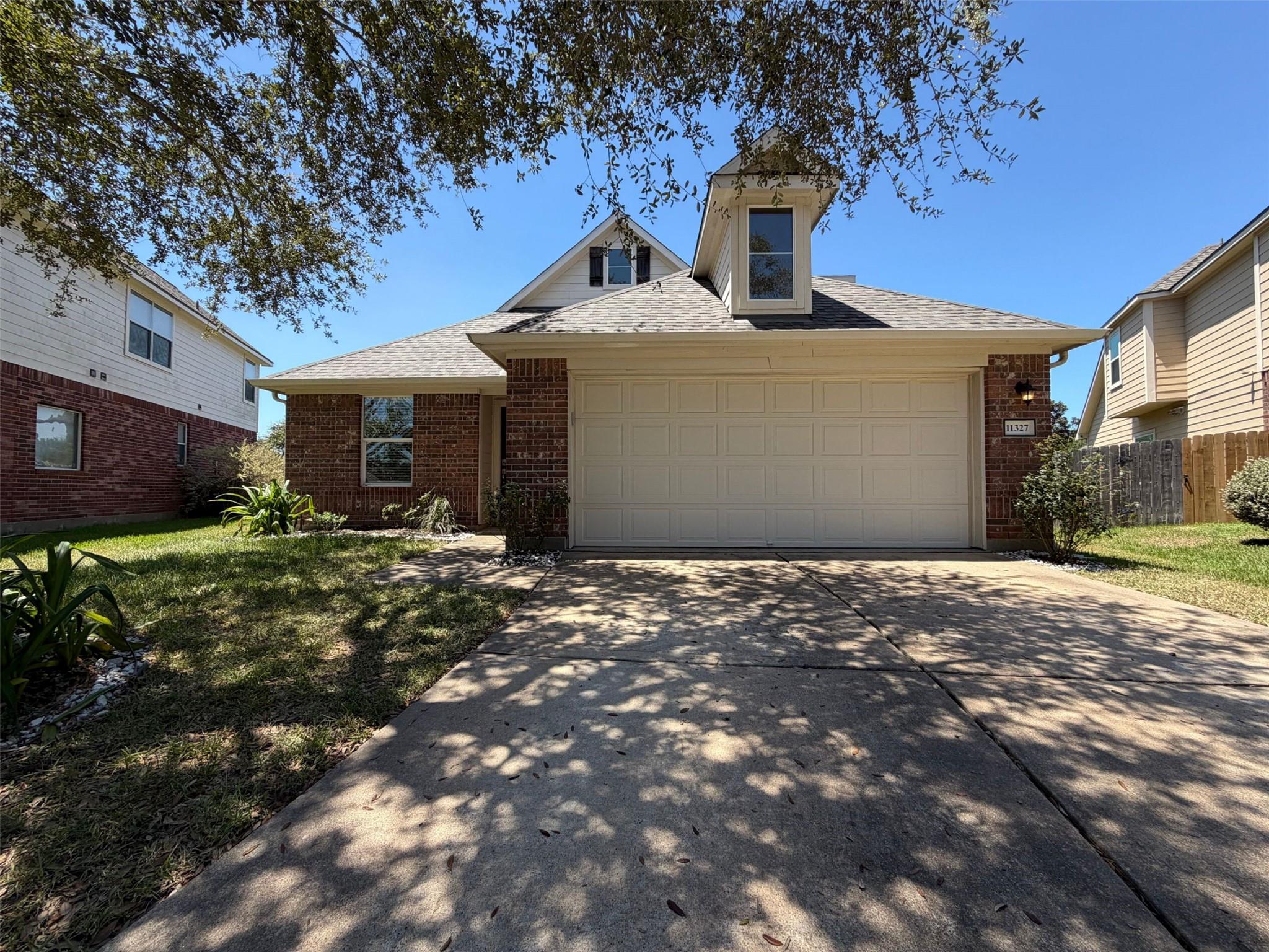 11327 Grass Lake Lane — photo