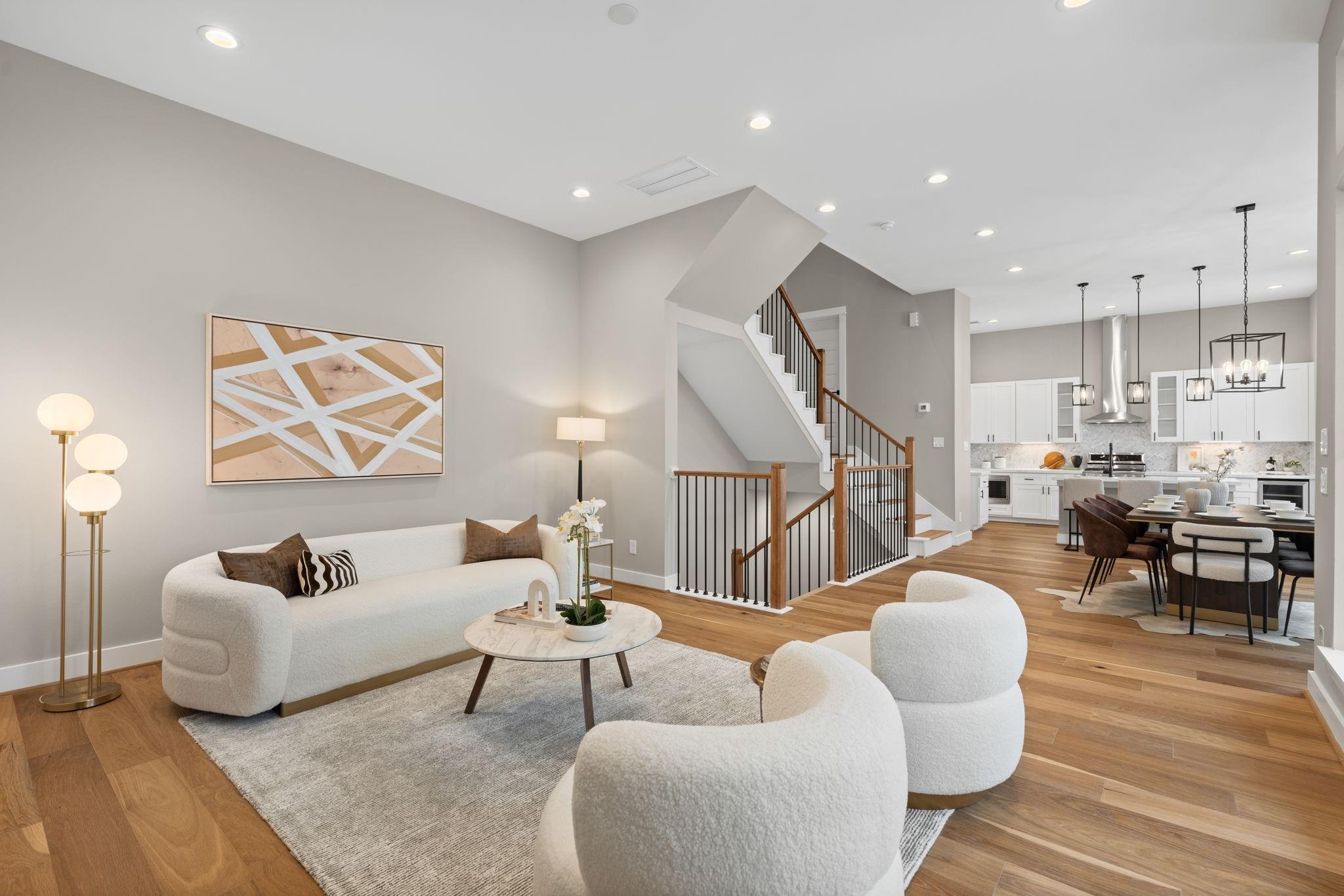1177 W 19th Street — photo