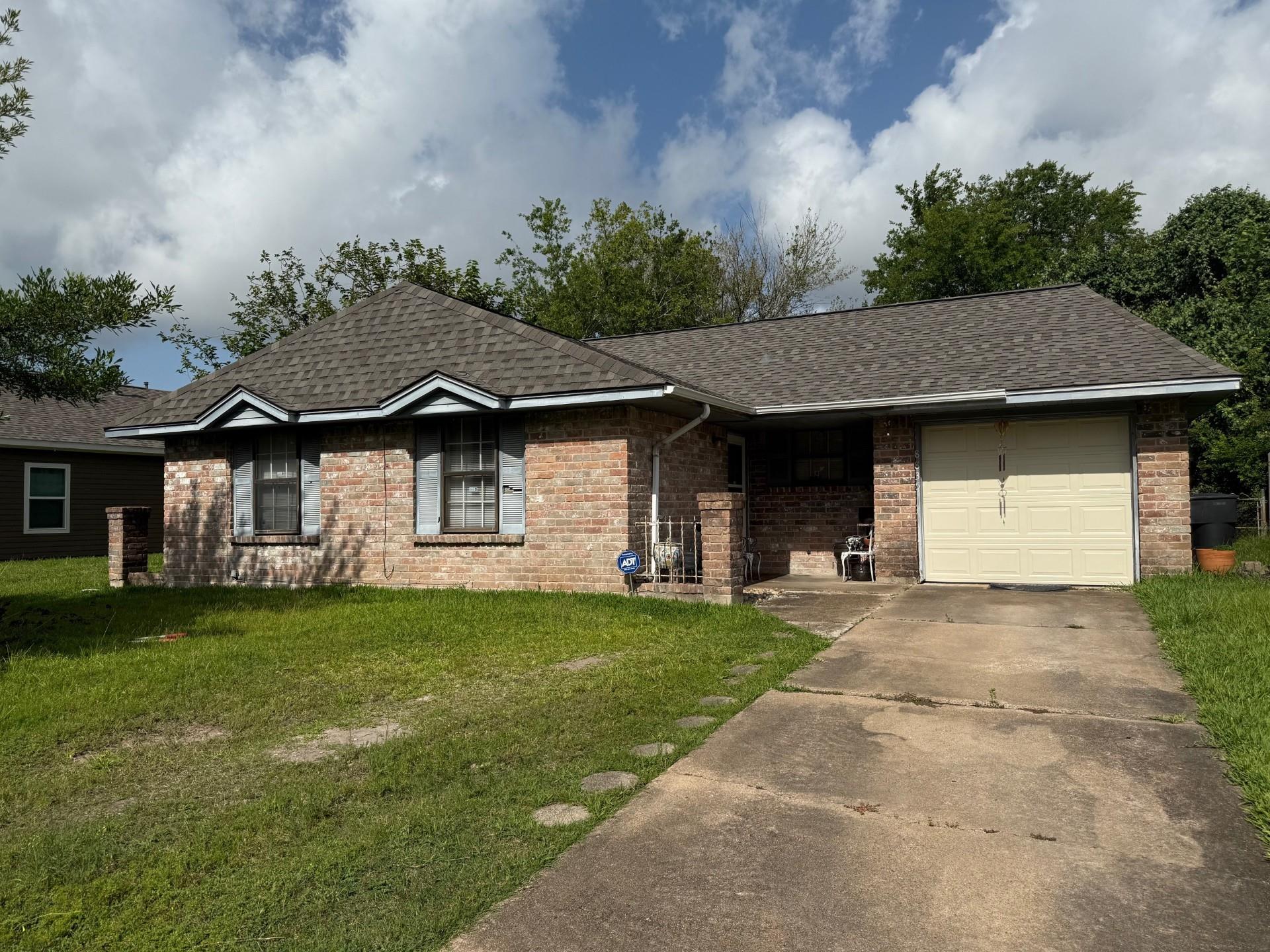 8835 Glenhouse Drive — photo
