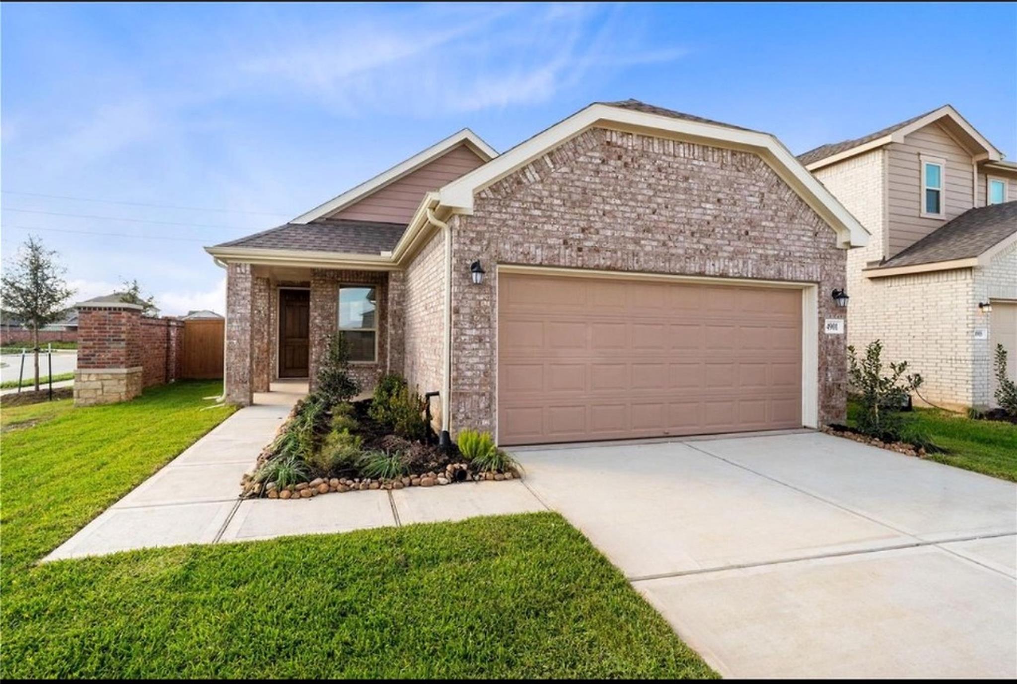 4901 Sun Falls Drive — photo