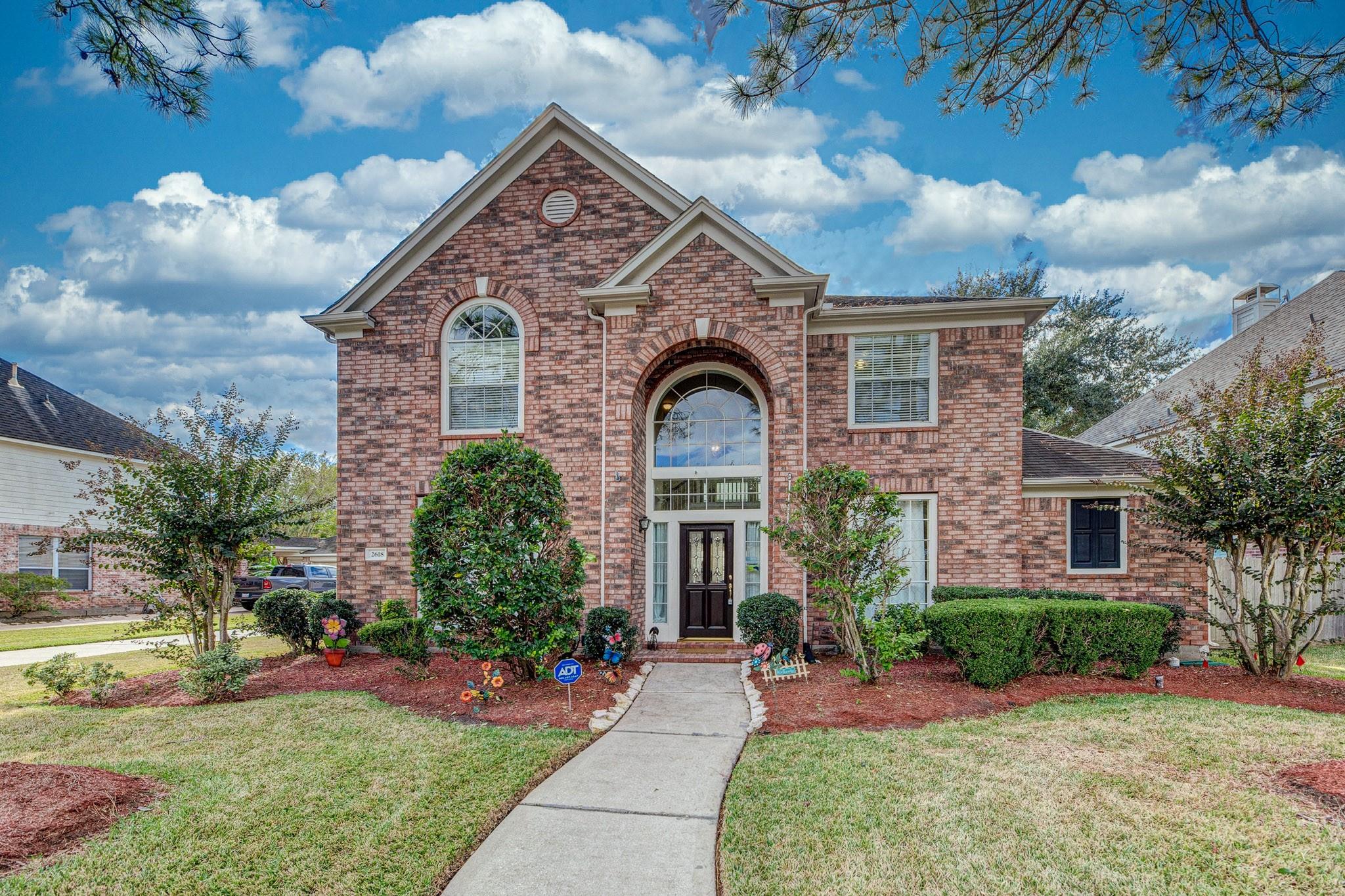 2618 Pinebend Drive — photo