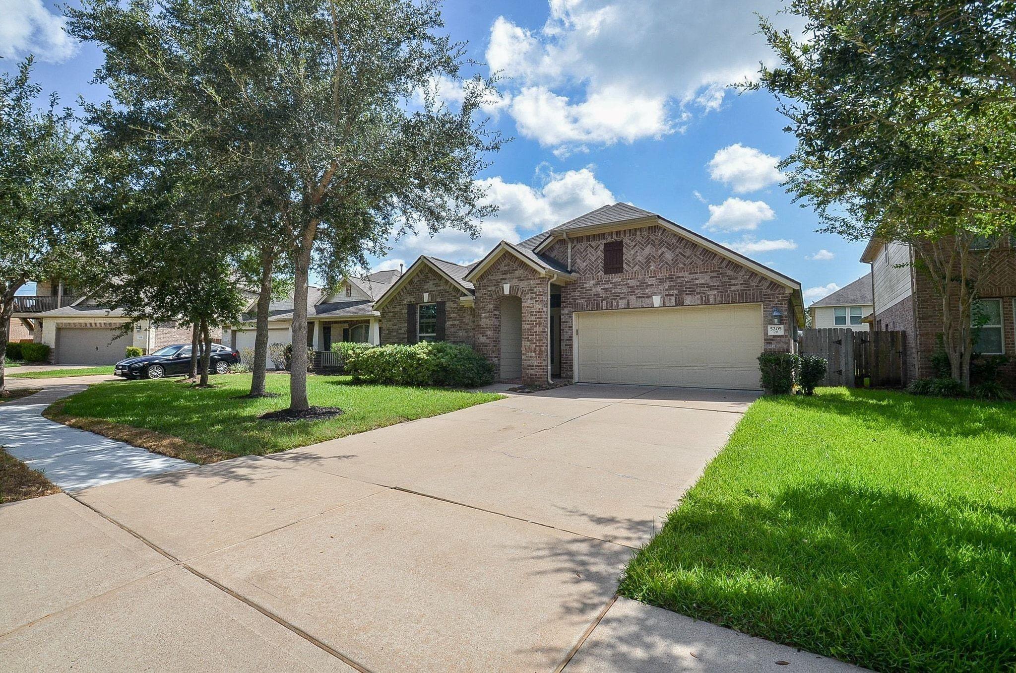 5205 Kendall Glen Court — photo