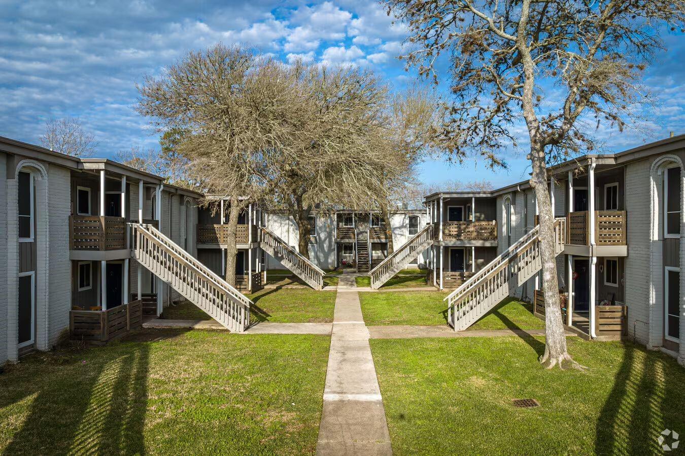132 Oyster Creek Drive #33 — photo