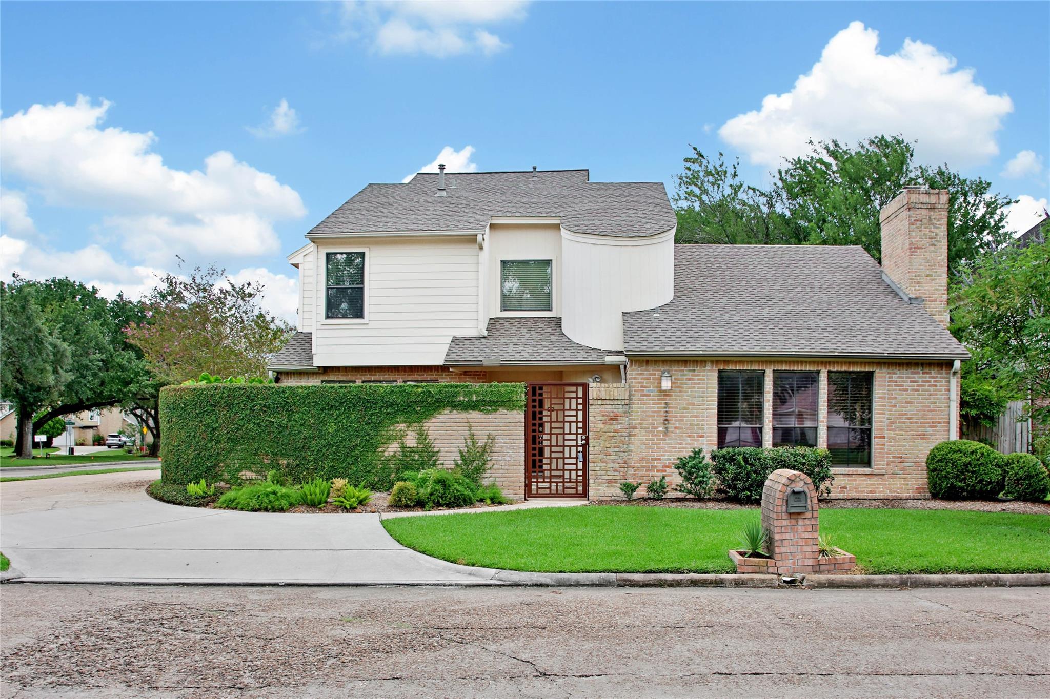 3203 Ashfield Drive — photo