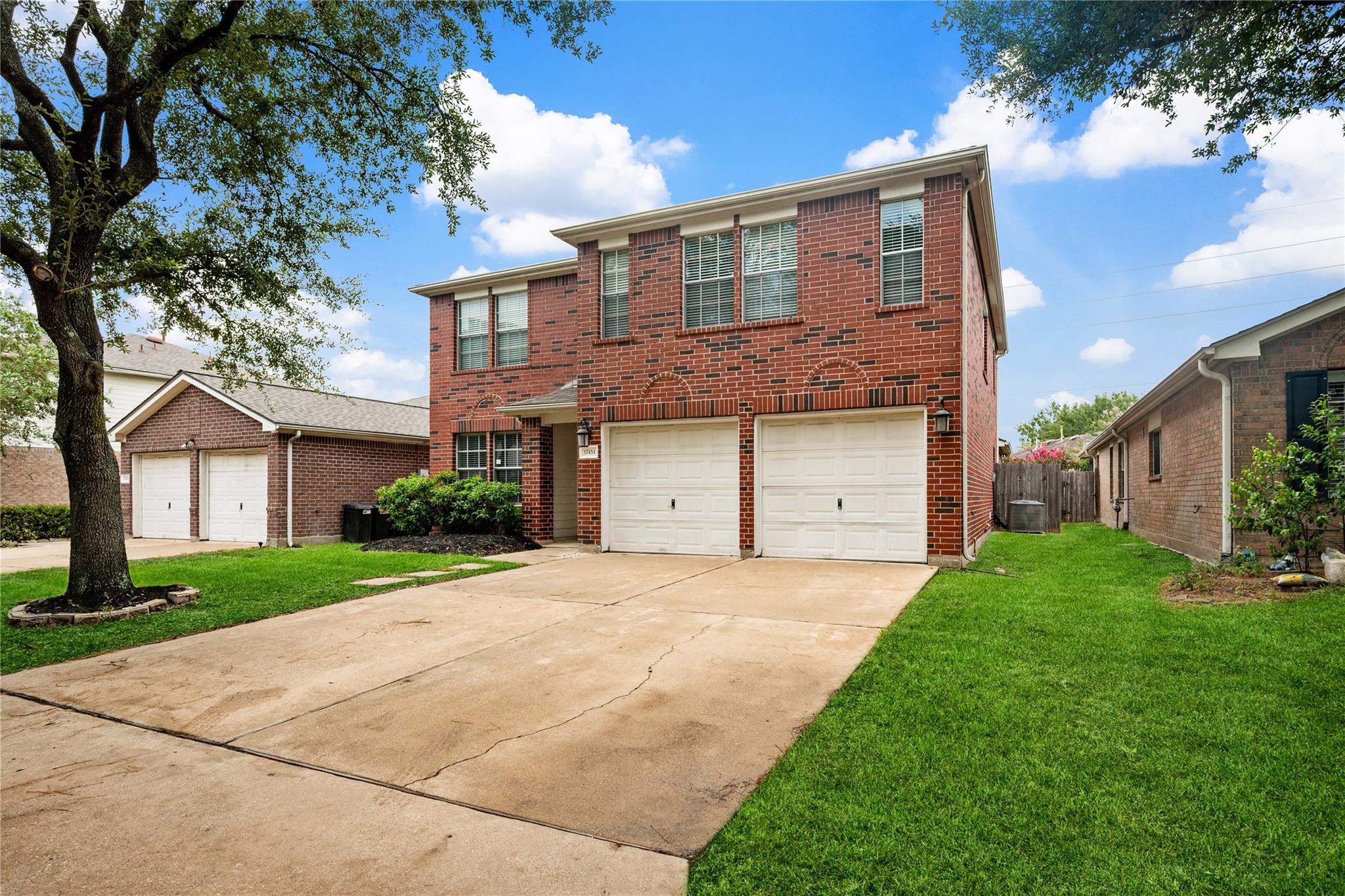 17414 Turquoise Stream Drive — photo