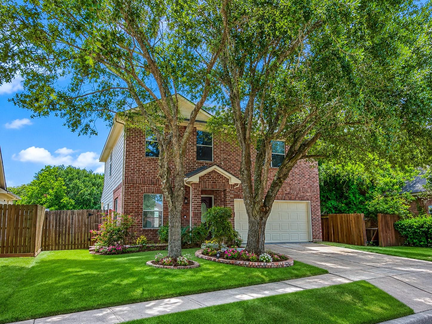 2106 Lakeshore Forest Court — photo