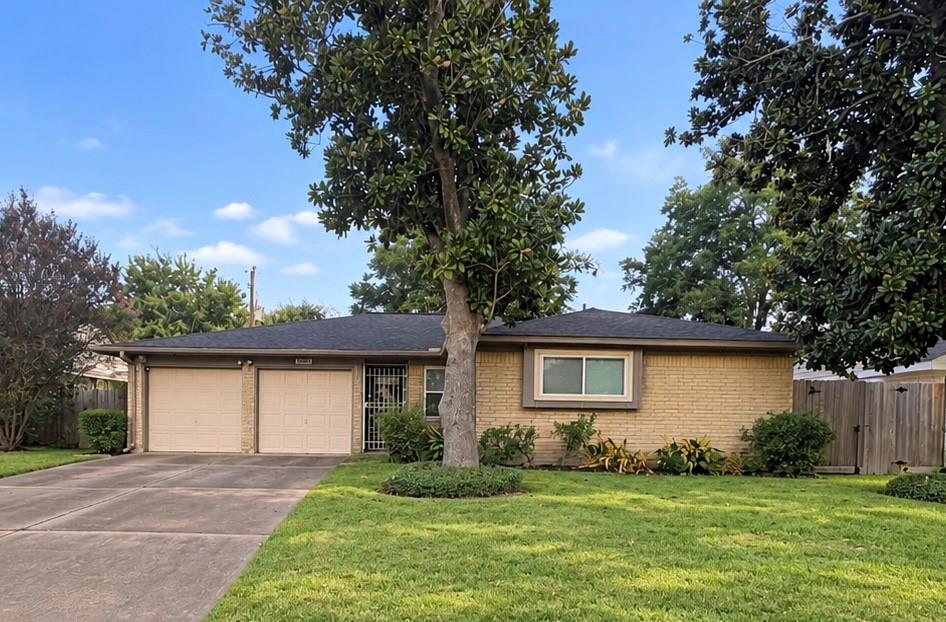 13023 Southfield Drive — photo