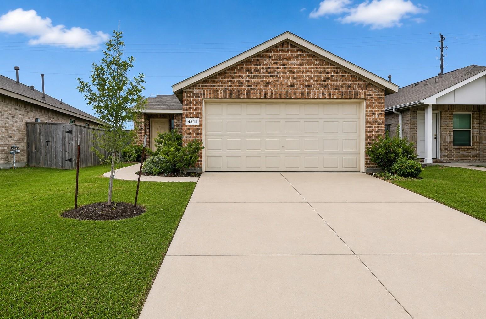 4343 Palmetto Grove Lane — photo