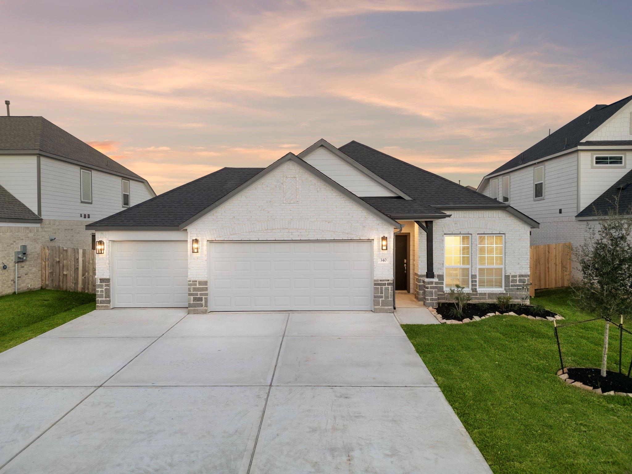 2129 Sunflower View Street — photo