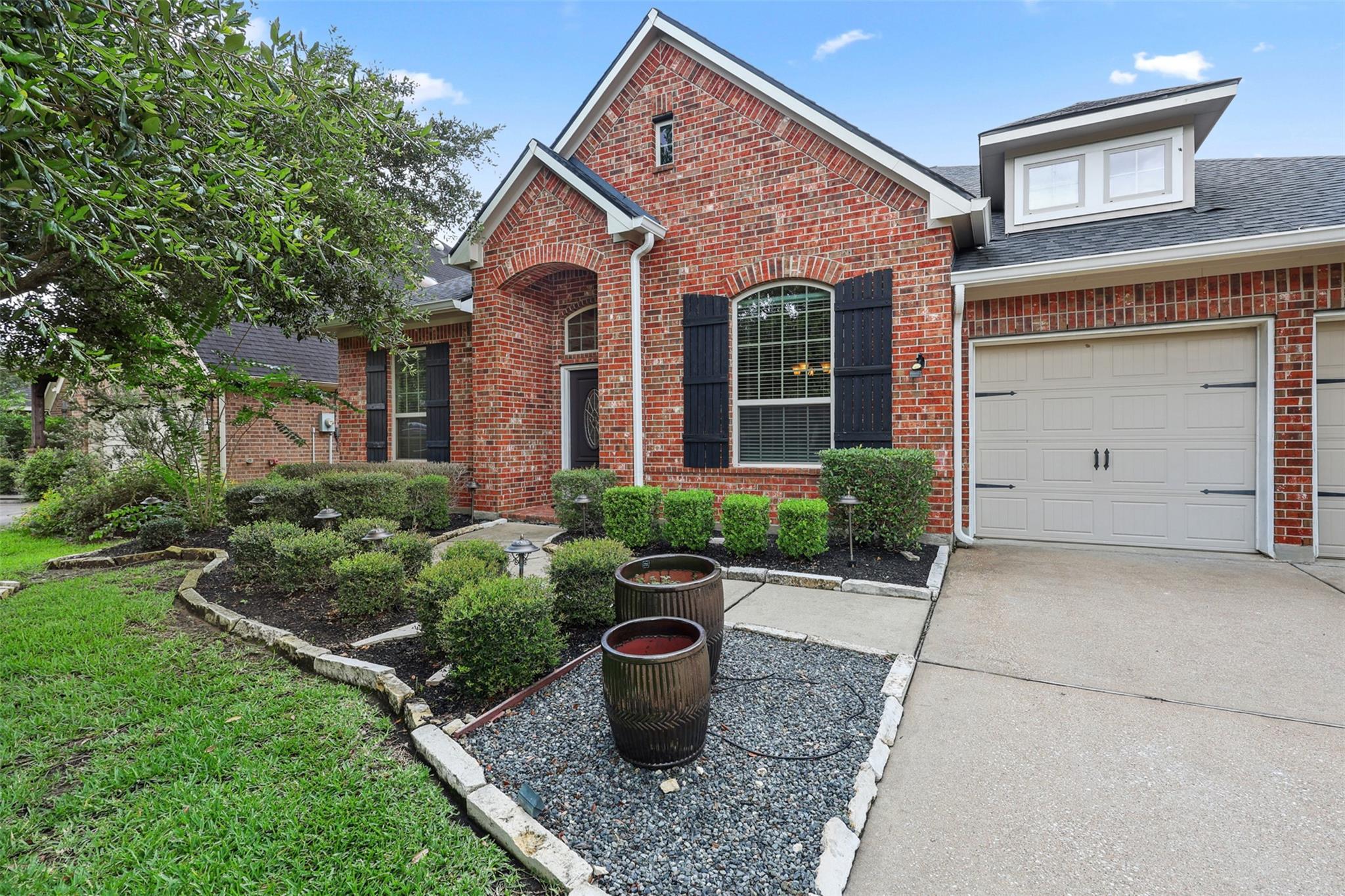 2902 Red Maple Drive — photo