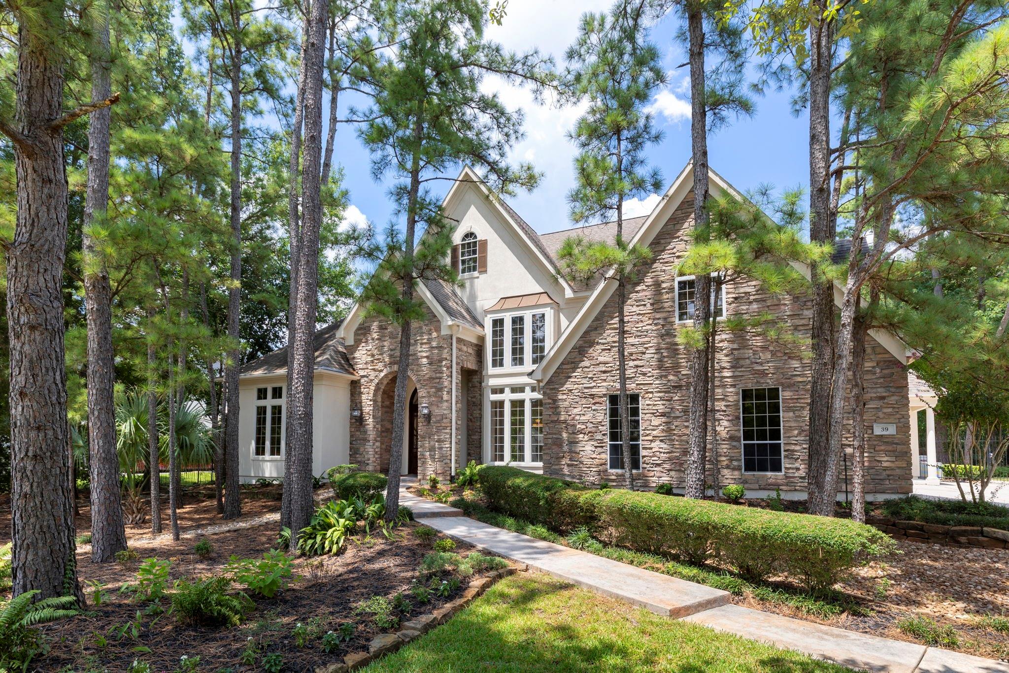 39 W Bracebridge Circle — photo