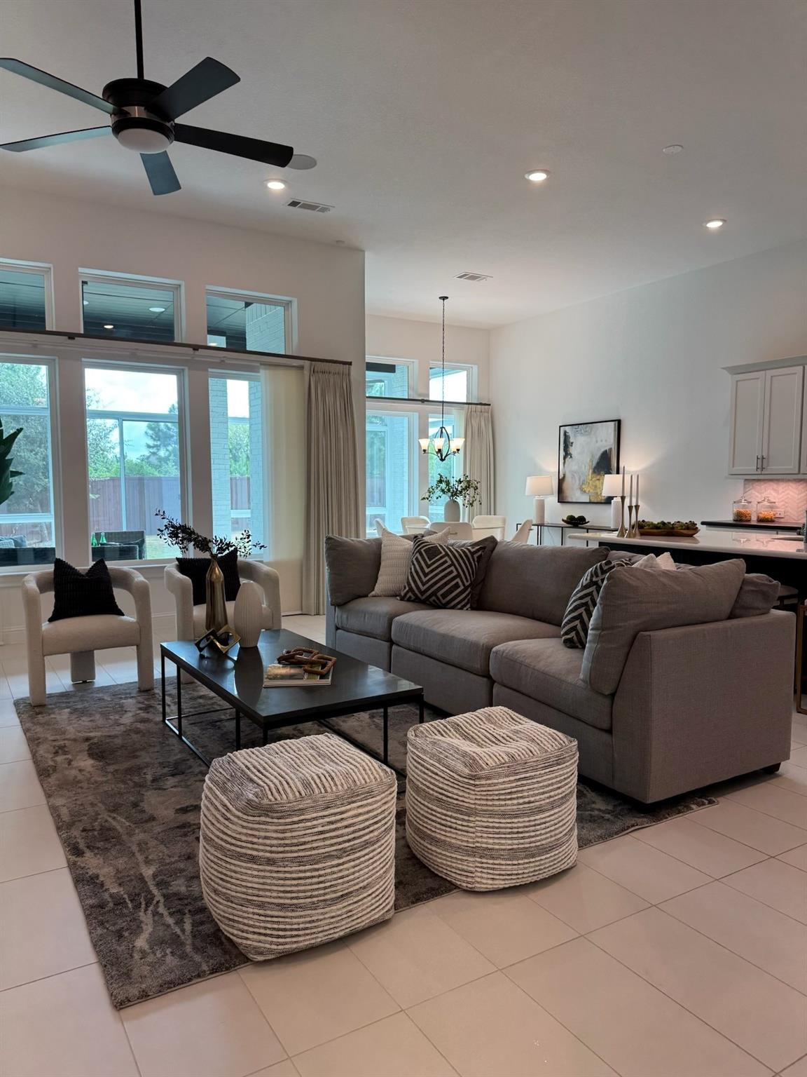 10 Venetia Grove Drive — photo