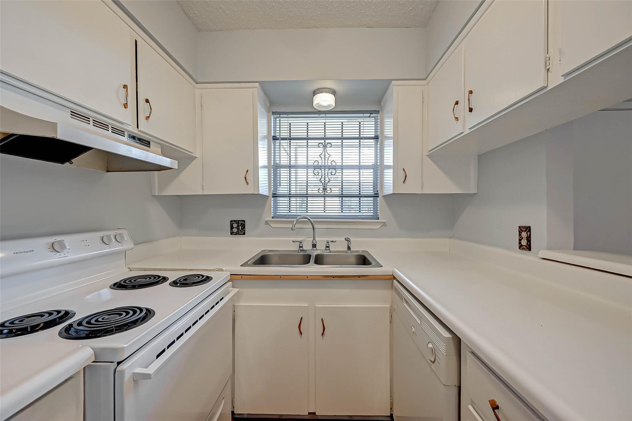7714 Renwick Drive #K113 — photo