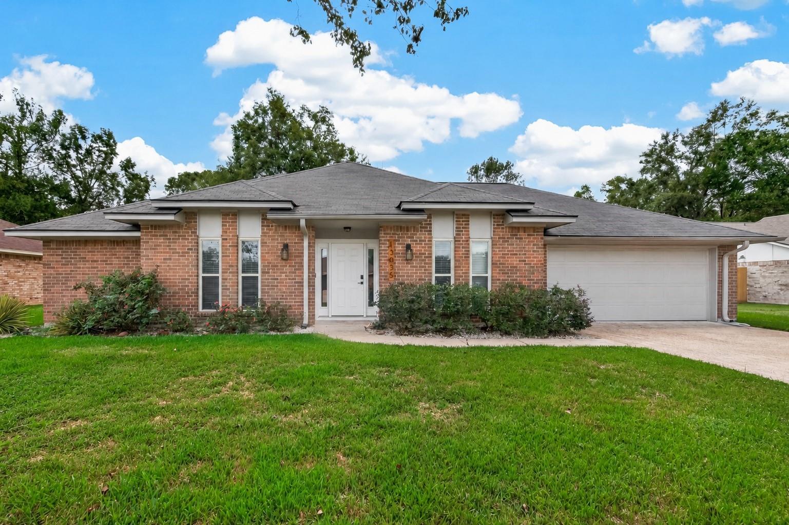 13035 Mintwood Drive — photo