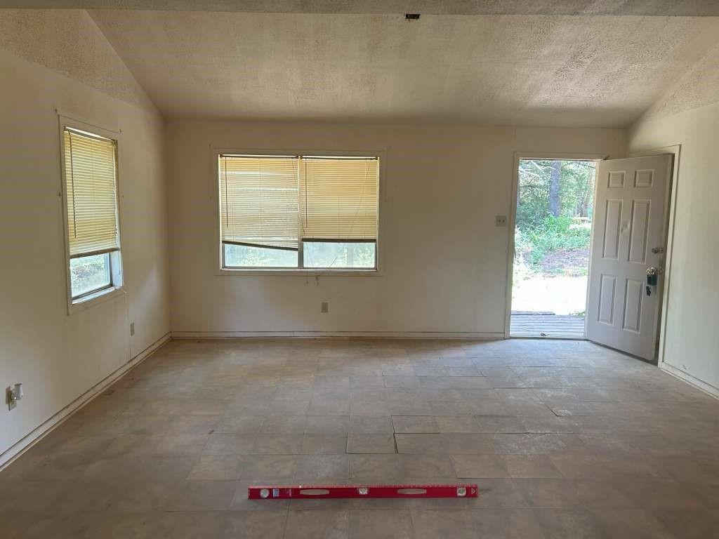254 Darrel Hall Drive, Trinity, TX 75862 — photo 2