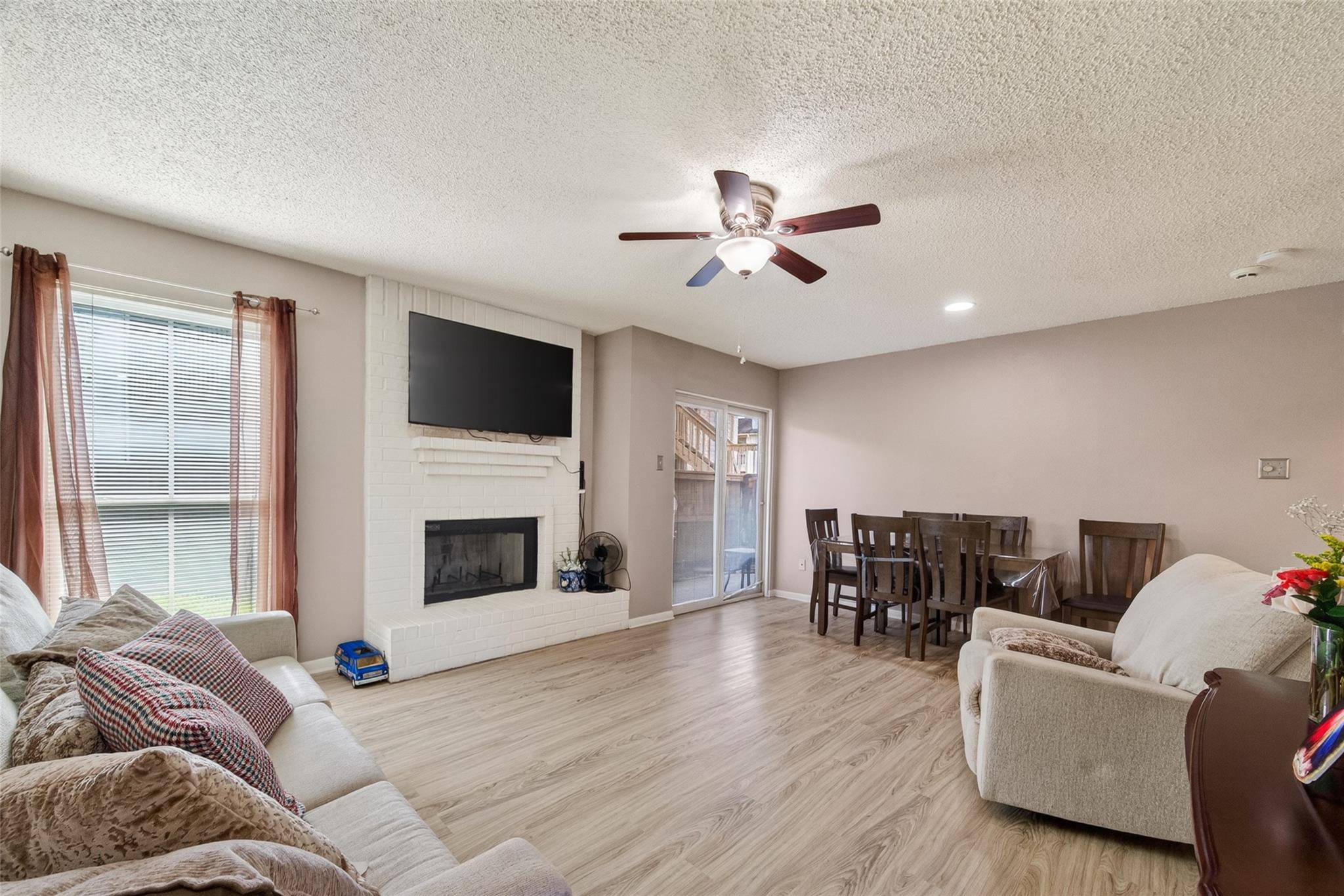 3919 Fairmont Parkway #171 — photo