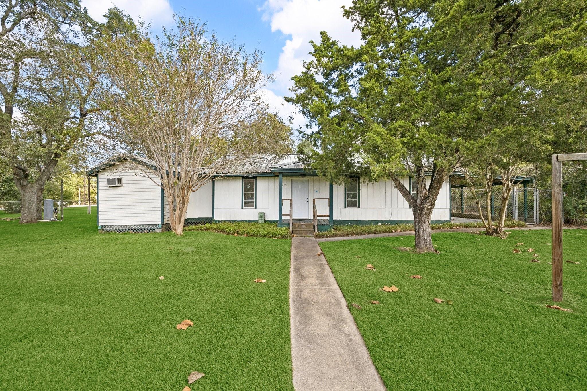 6219 Masters Road Fm1128 — photo