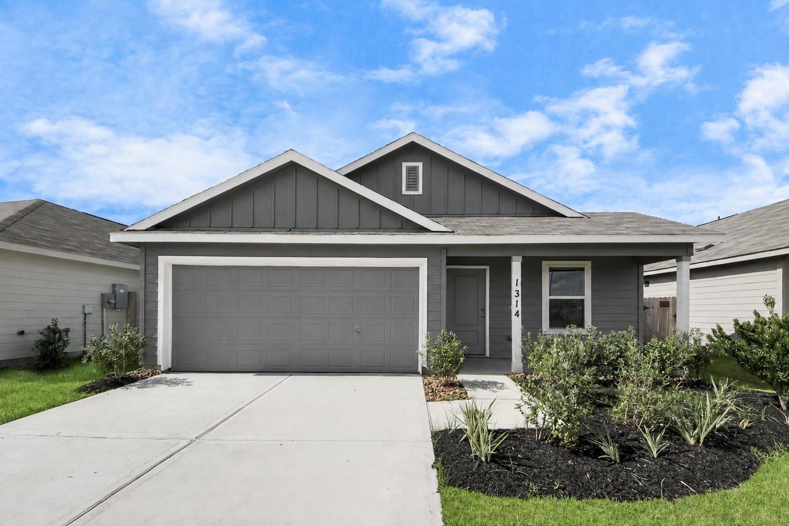 1314 Charlotte Way — photo