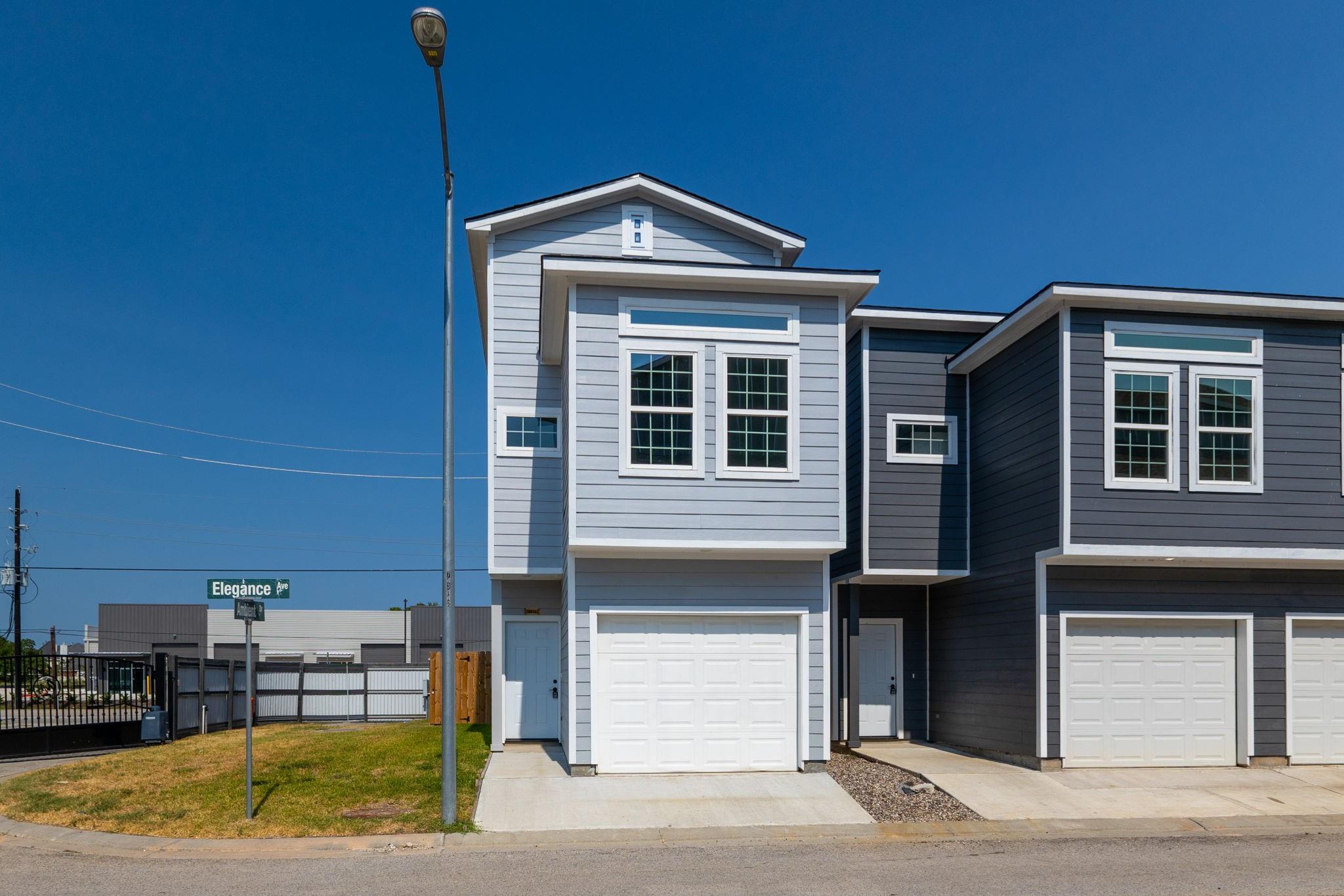 18846 Elegance Avenue — photo