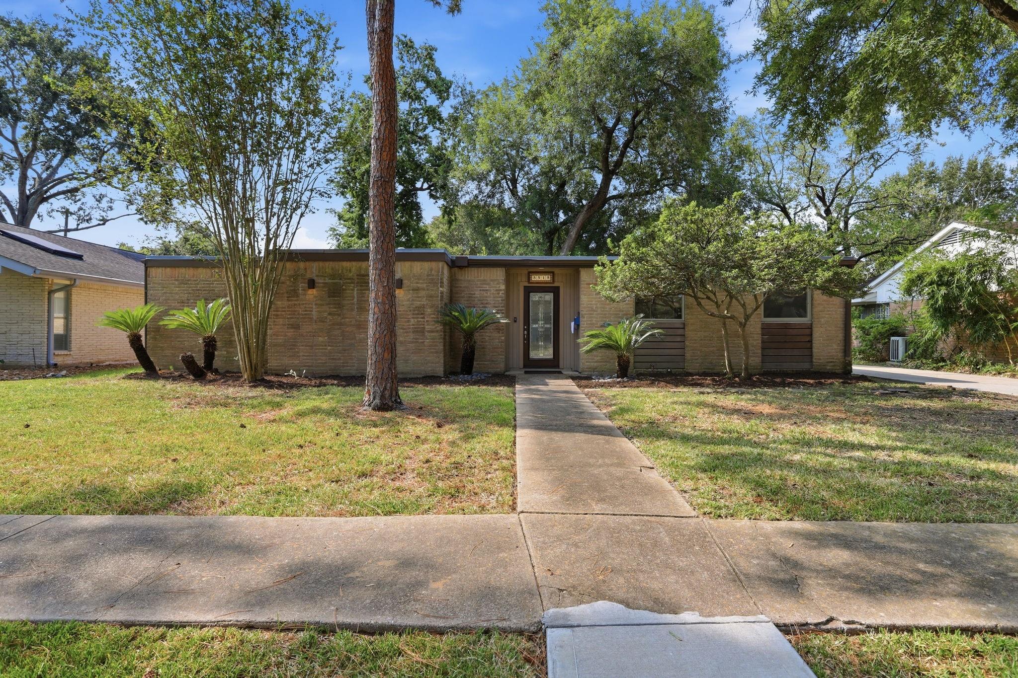 5515 Braesvalley Drive — photo