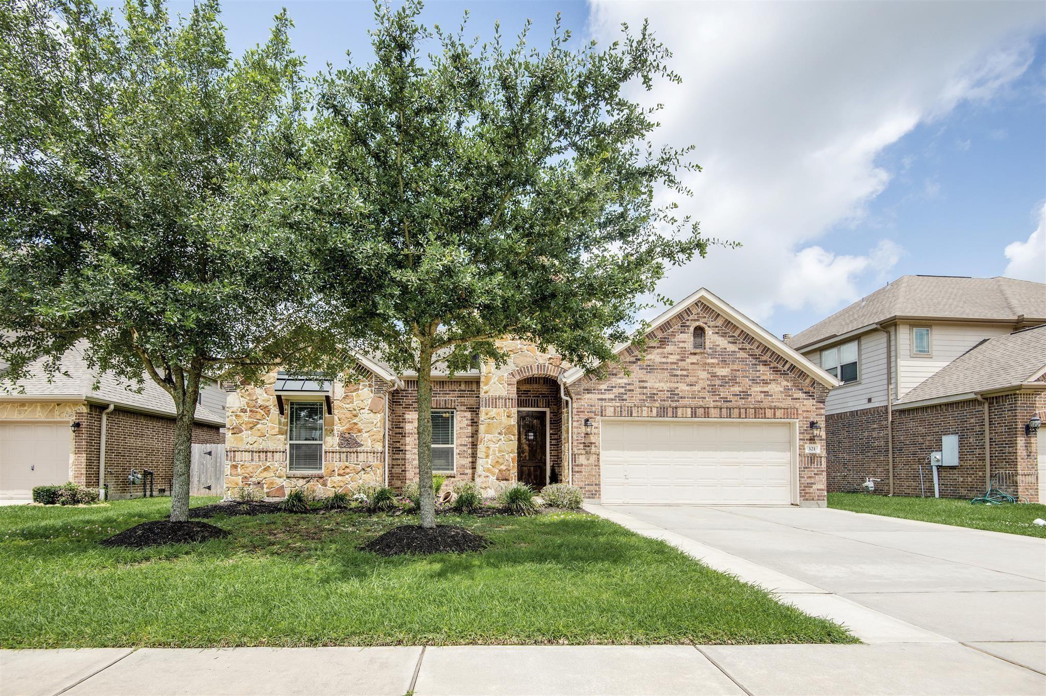 321 Westwood Drive — photo