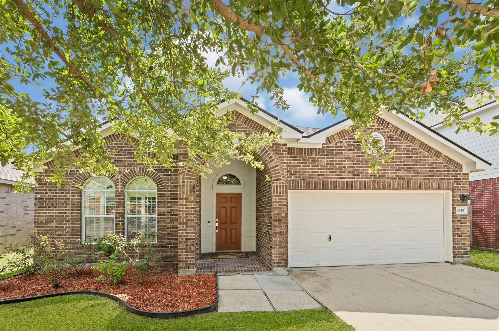 8618 E Highlands Crossing — photo