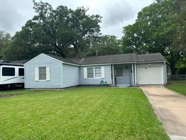 230 Laurel Street — photo