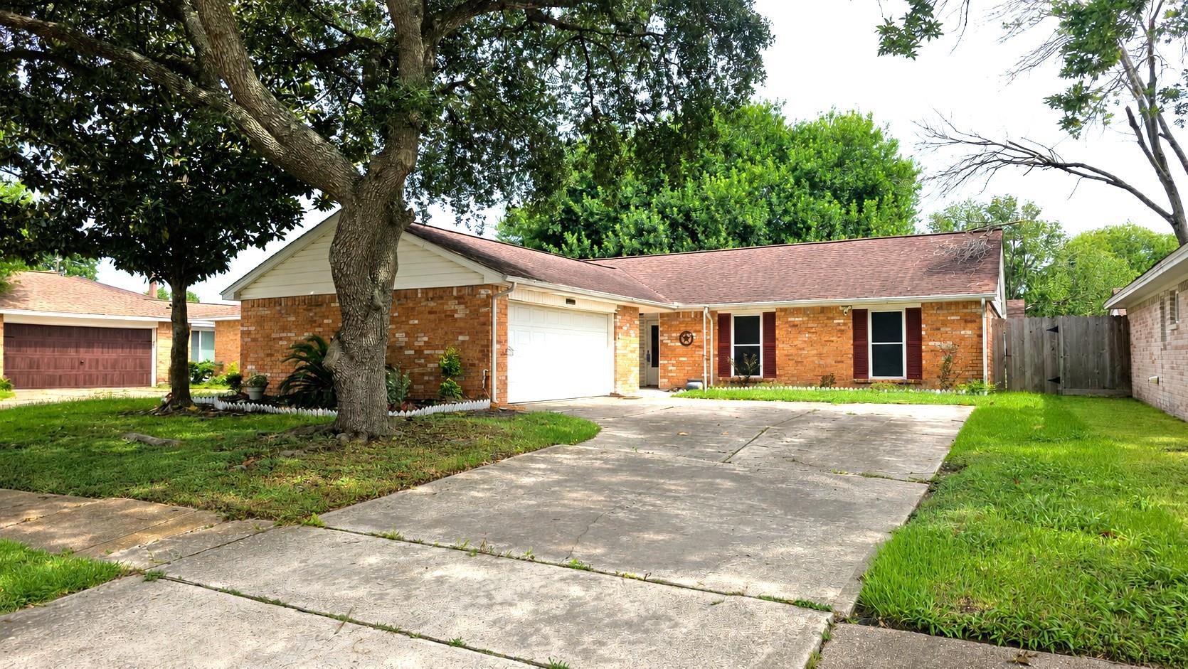 9811 Rocky Hollow Road — photo