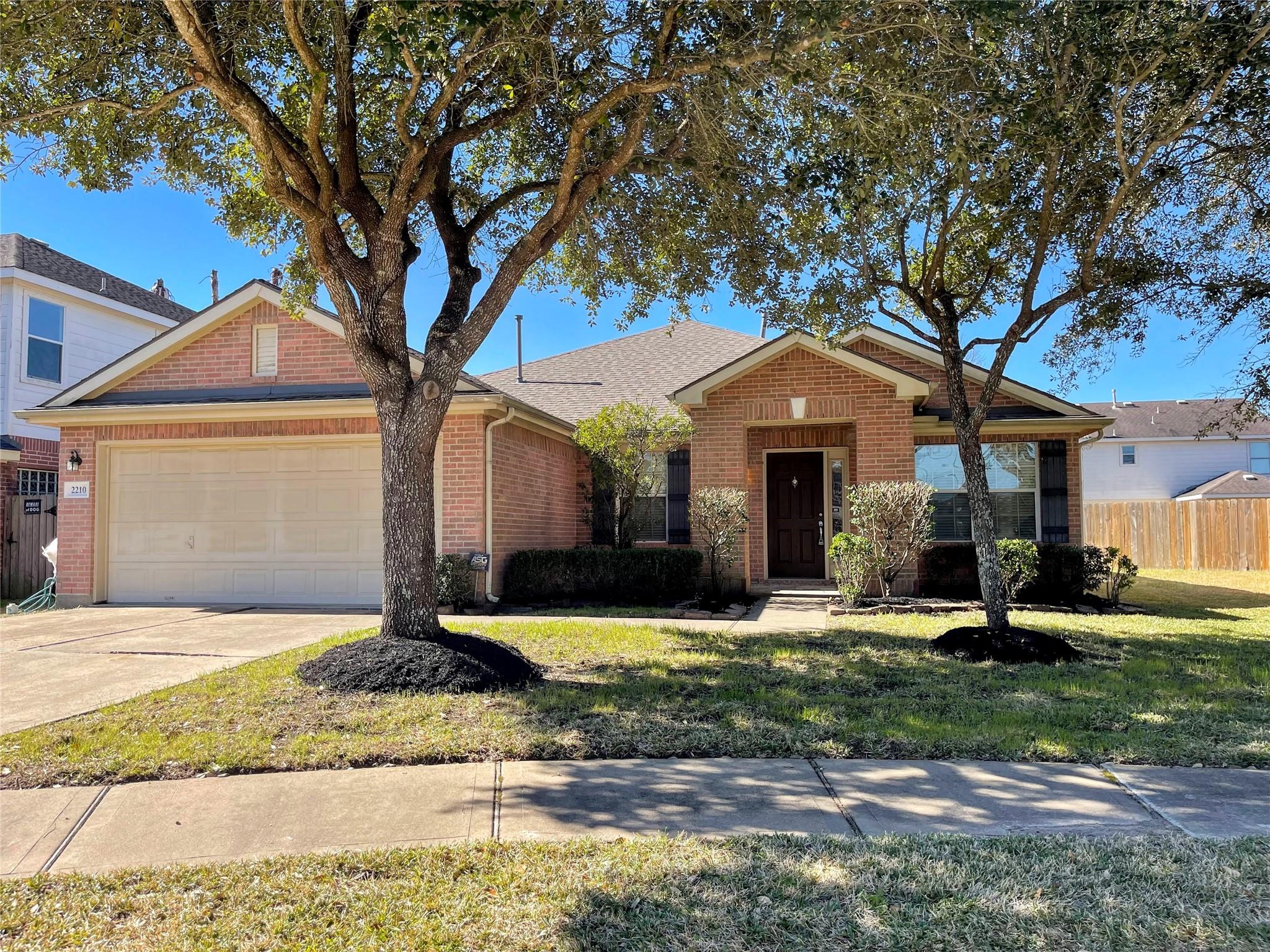 2210 Tremont Trail Lane — photo