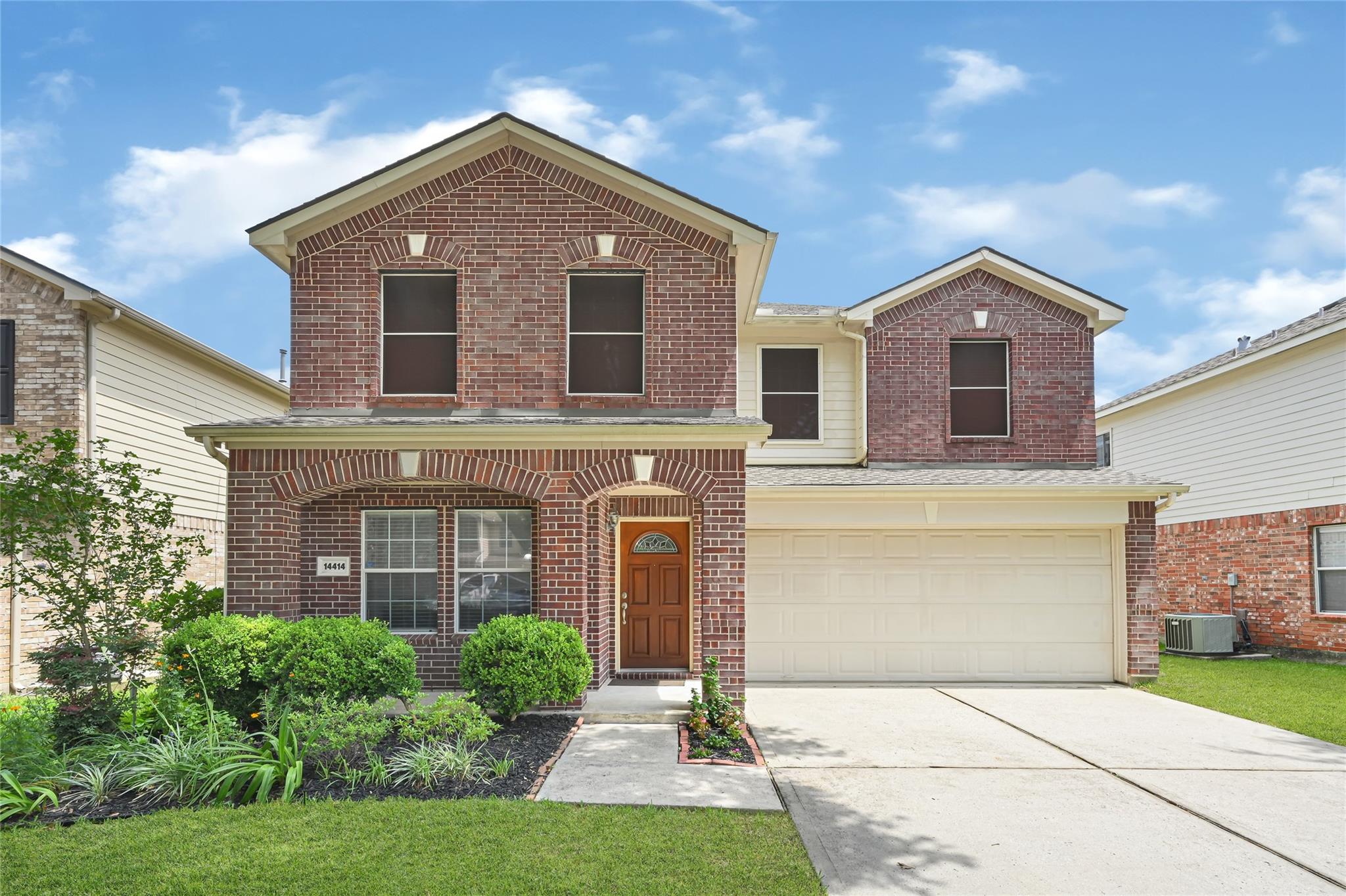 14414 Hannah Glen Lane — photo