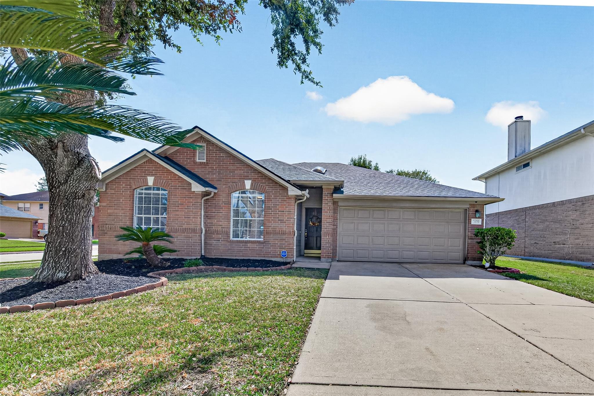 1403 Hunter Green Lane — photo