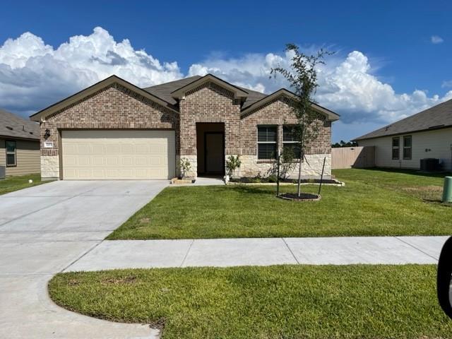 203 Comal Drive — photo