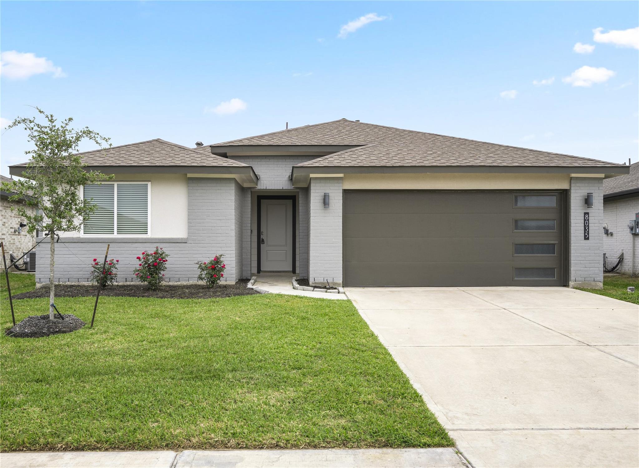 8035 House Bank Lane — photo